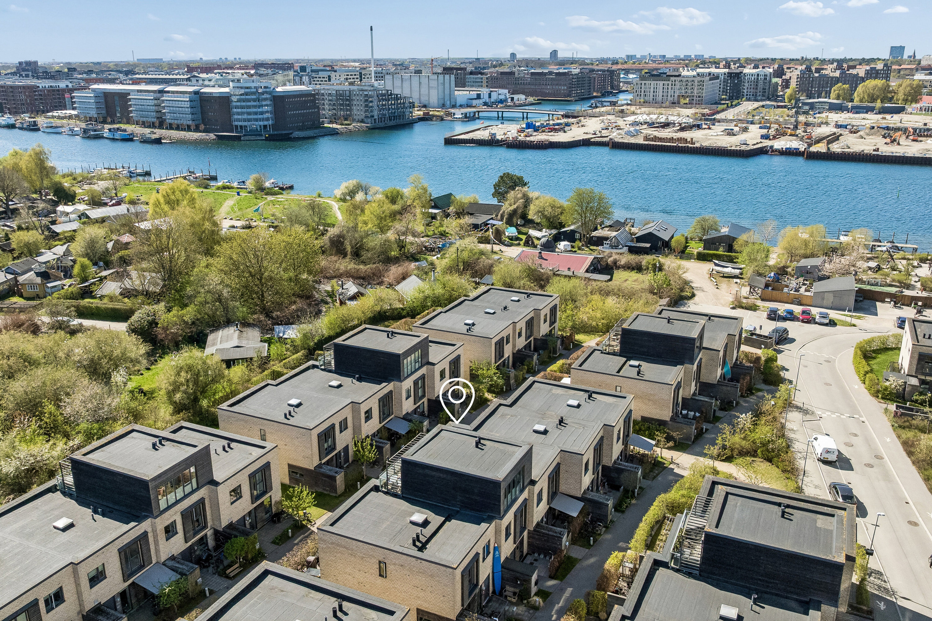 Fremhævet luftfoto billede i fuldskærmstilstand. Billede af Rundholtsvej 41, 2300 København S