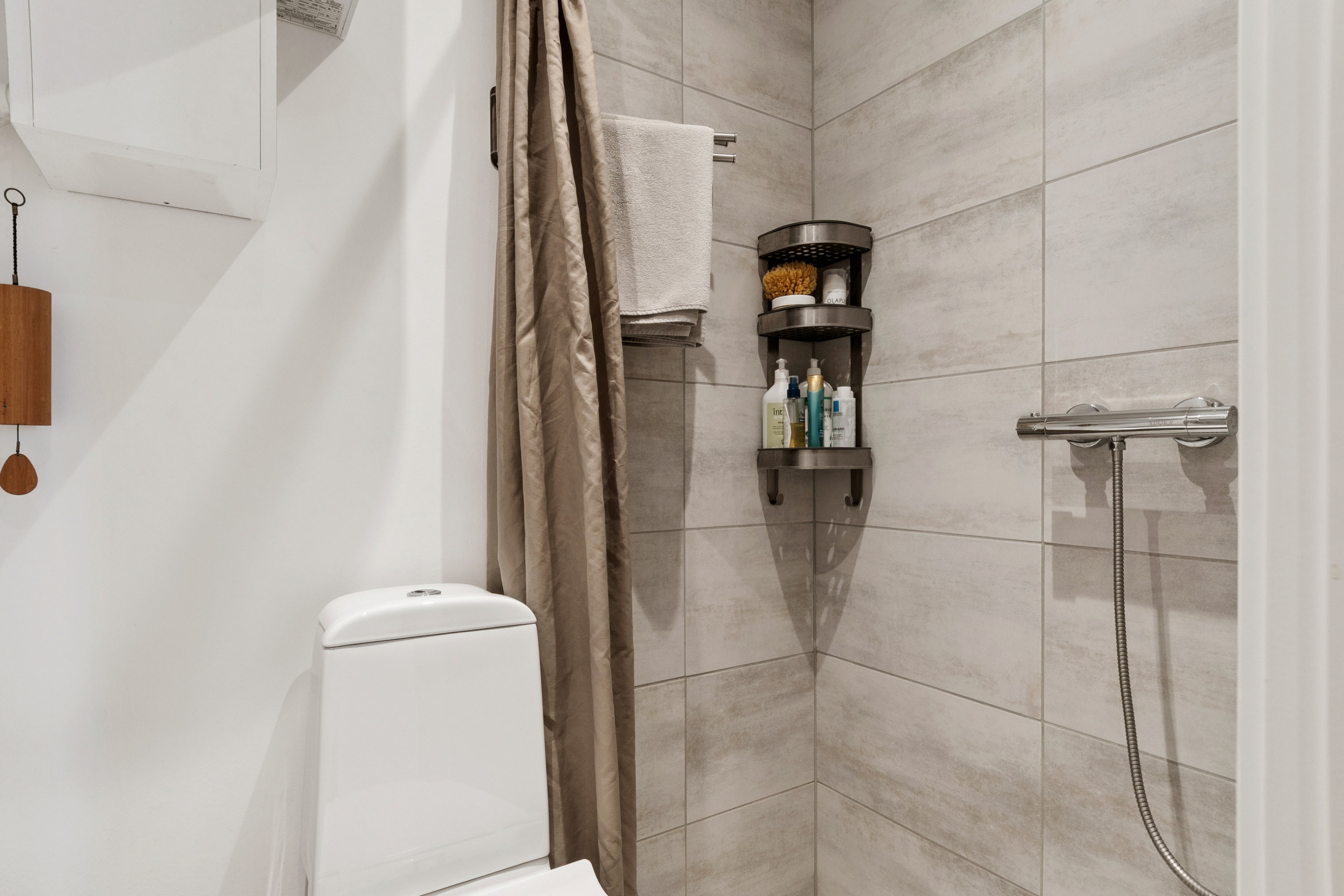 Fremhævet badeværelse billede i fuldskærmstilstand. Billede af Sabroesvej 15B, 2. th., 3000 Helsingør