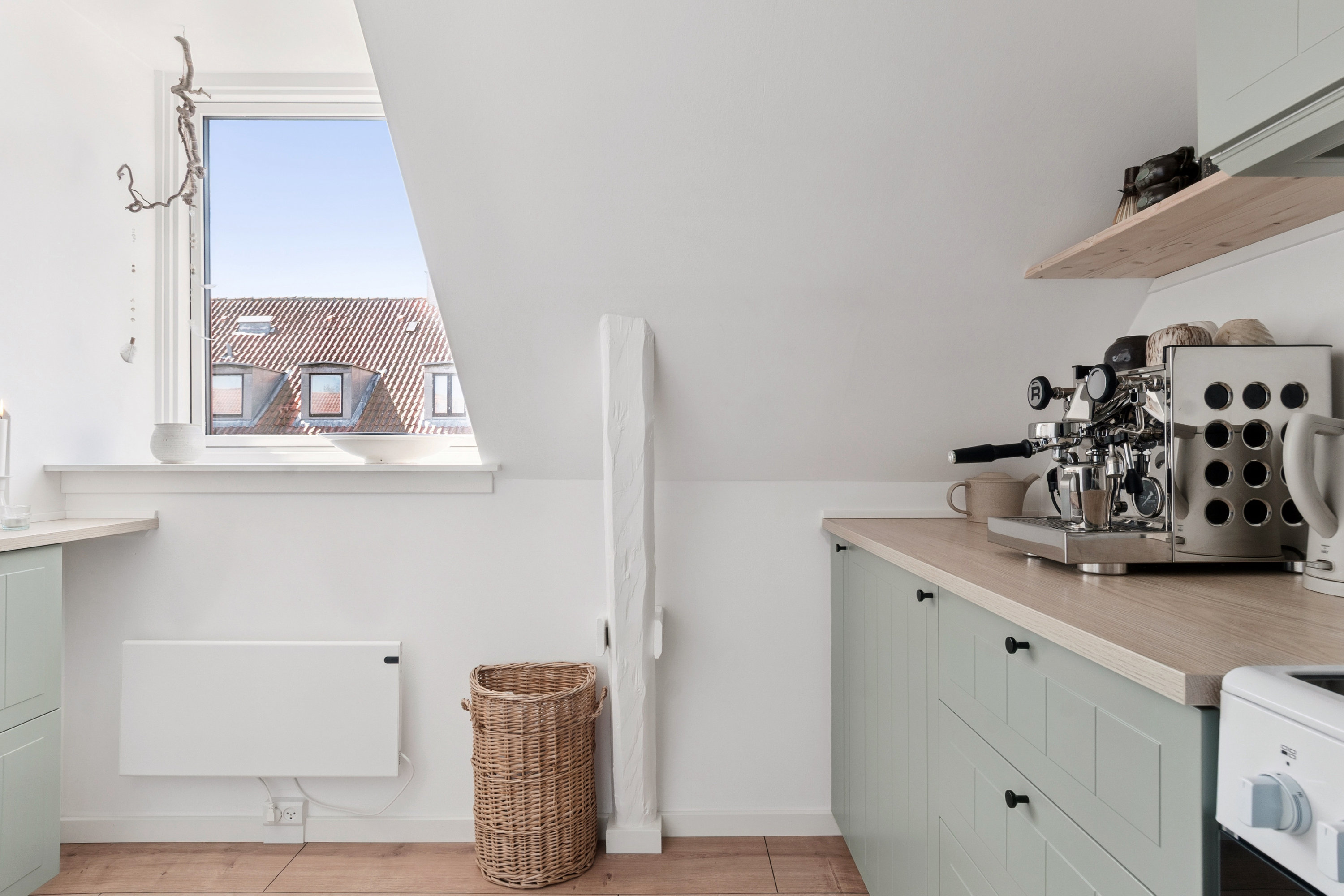 Fremhævet køkken billede i fuldskærmstilstand. Billede af Sabroesvej 15B, 2. th., 3000 Helsingør