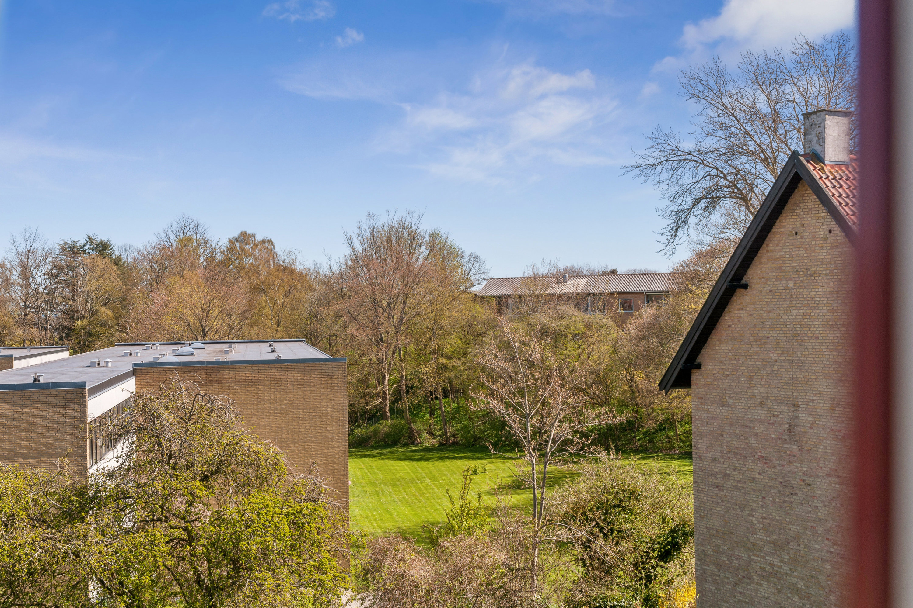 Fremhævet udsigt fra stue billede i fuldskærmstilstand. Billede af Sabroesvej 15B, 2. th., 3000 Helsingør