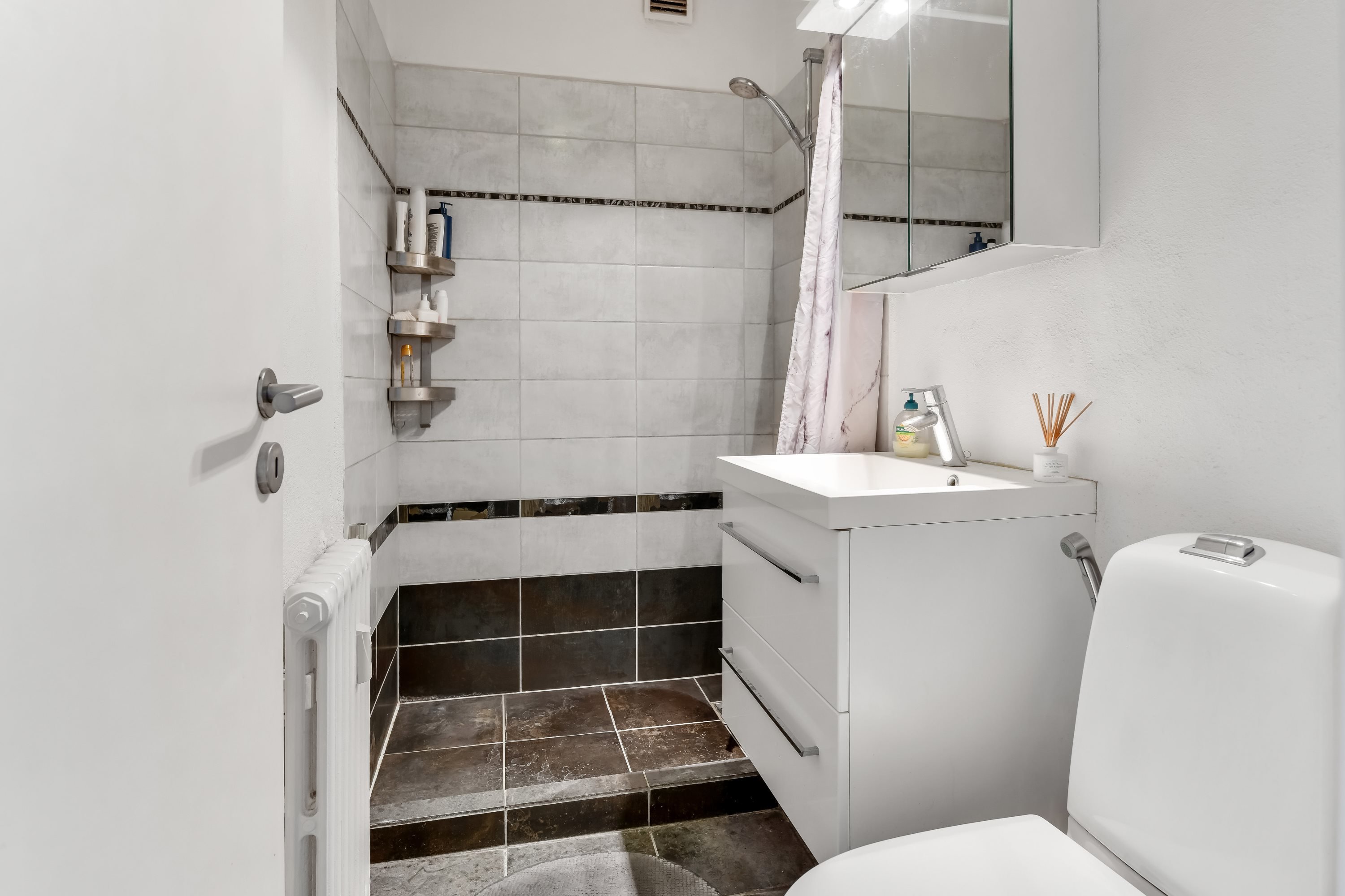 Fremhævet  billede i fuldskærmstilstand. Billede af Skoleparken 17, 1. th., 6705 Esbjerg Ø