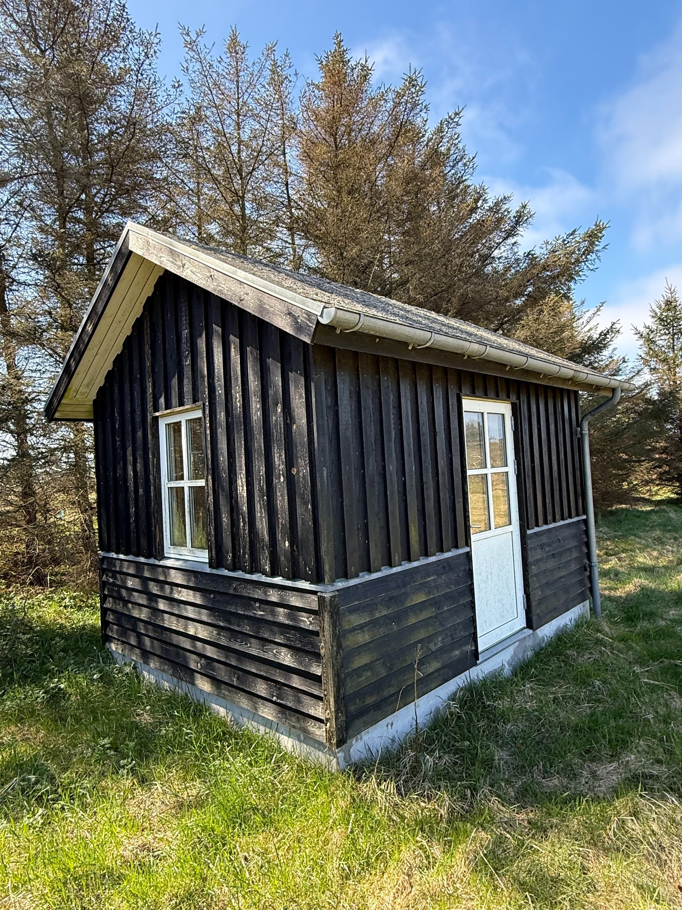 Fremhævet skur billede i fuldskærmstilstand. Billede af Kragevej 4, Tornby, 9850 Hirtshals