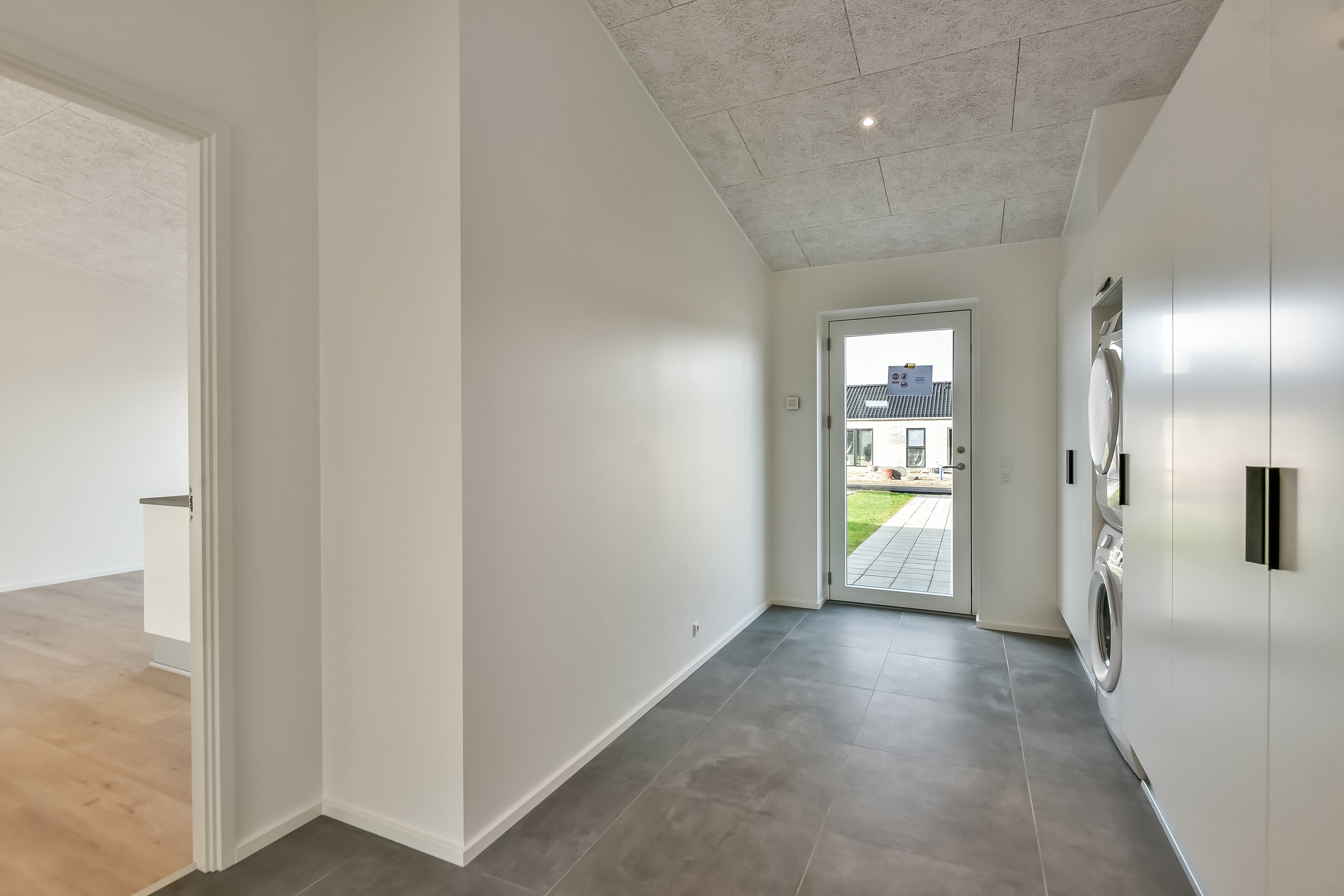 Fremhævet  billede i fuldskærmstilstand. Billede af Vesterdamsvænget 9D, Lind, 7400 Herning