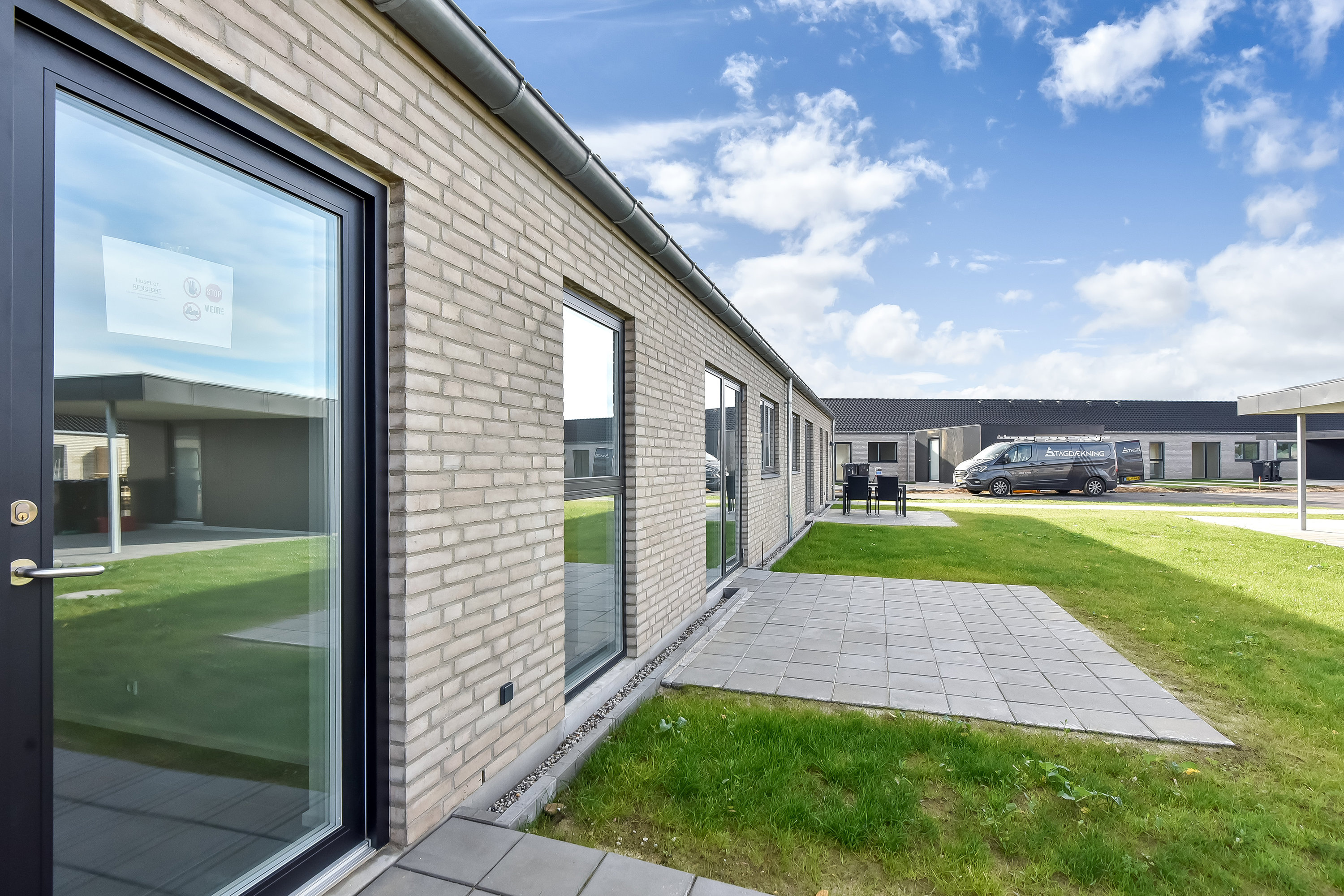 Fremhævet  billede i fuldskærmstilstand. Billede af Vesterdamsvænget 9D, Lind, 7400 Herning