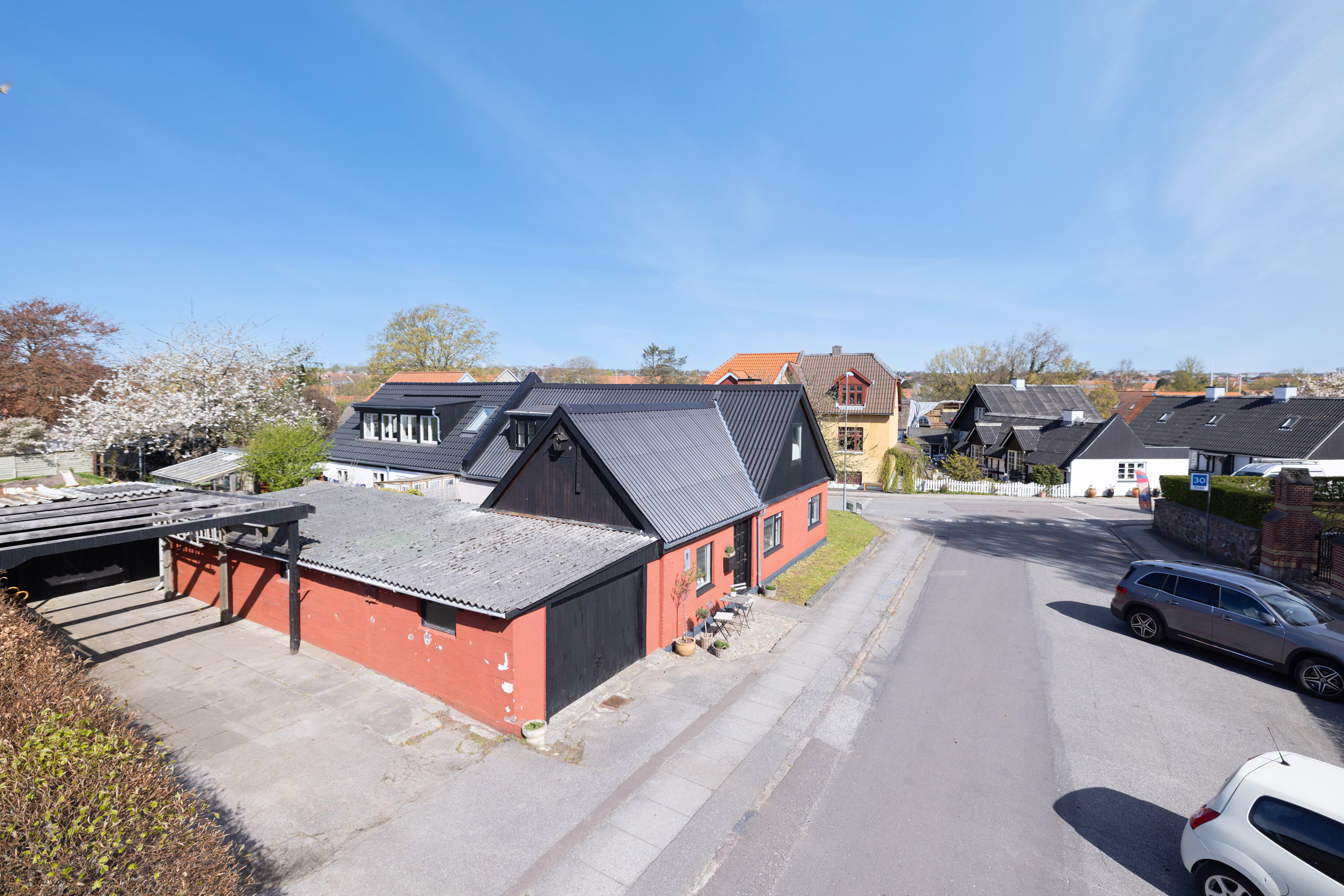 Fremhævet  billede i fuldskærmstilstand. Billede af Åby Kirkevej 2, 8230 Åbyhøj