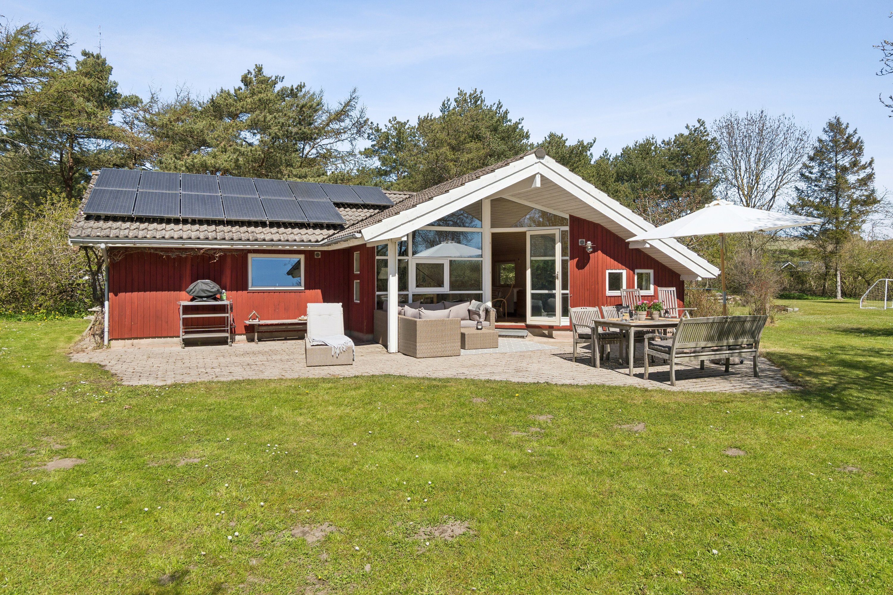 Fremhævet udendørs billede i fuldskærmstilstand. Billede af Hejrevej 18 + 20, 4400 Kalundborg