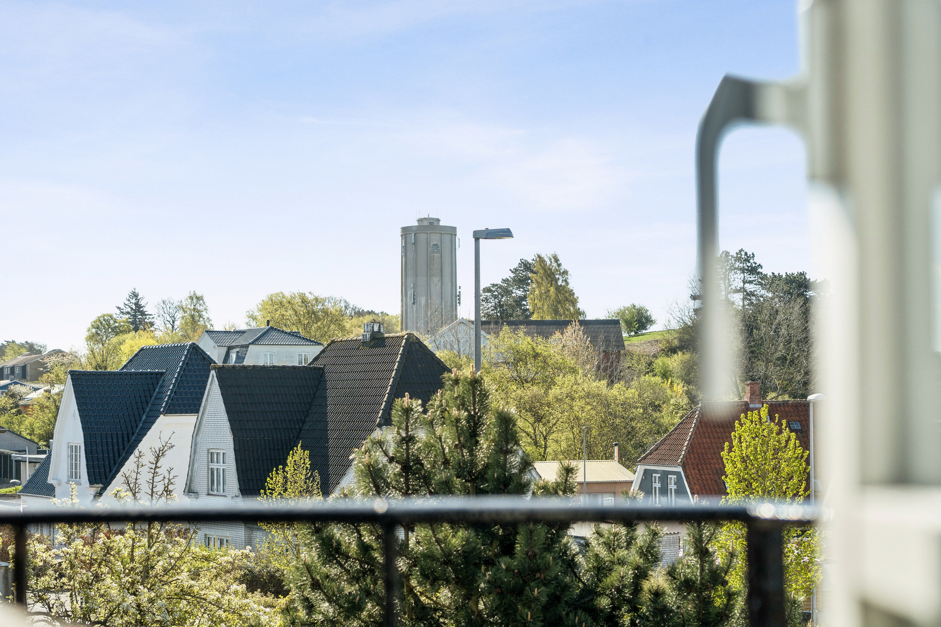 Fremhævet udendørs billede i fuldskærmstilstand. Billede af Præstøvej 41, 4700 Næstved