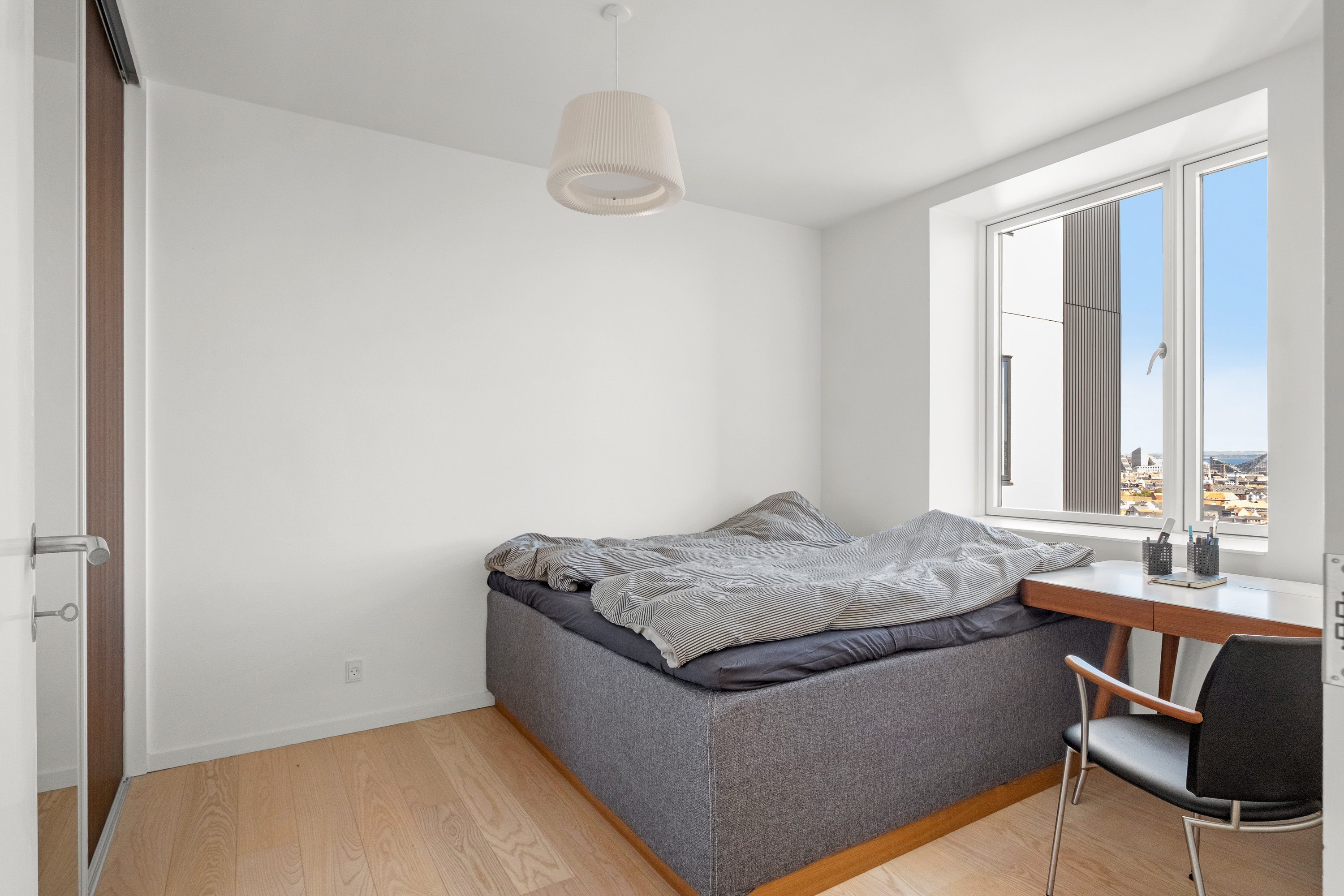 Fremhævet soveværelse billede i fuldskærmstilstand. Billede af Ceres Allé 7, 16. 1., 8000 Aarhus C