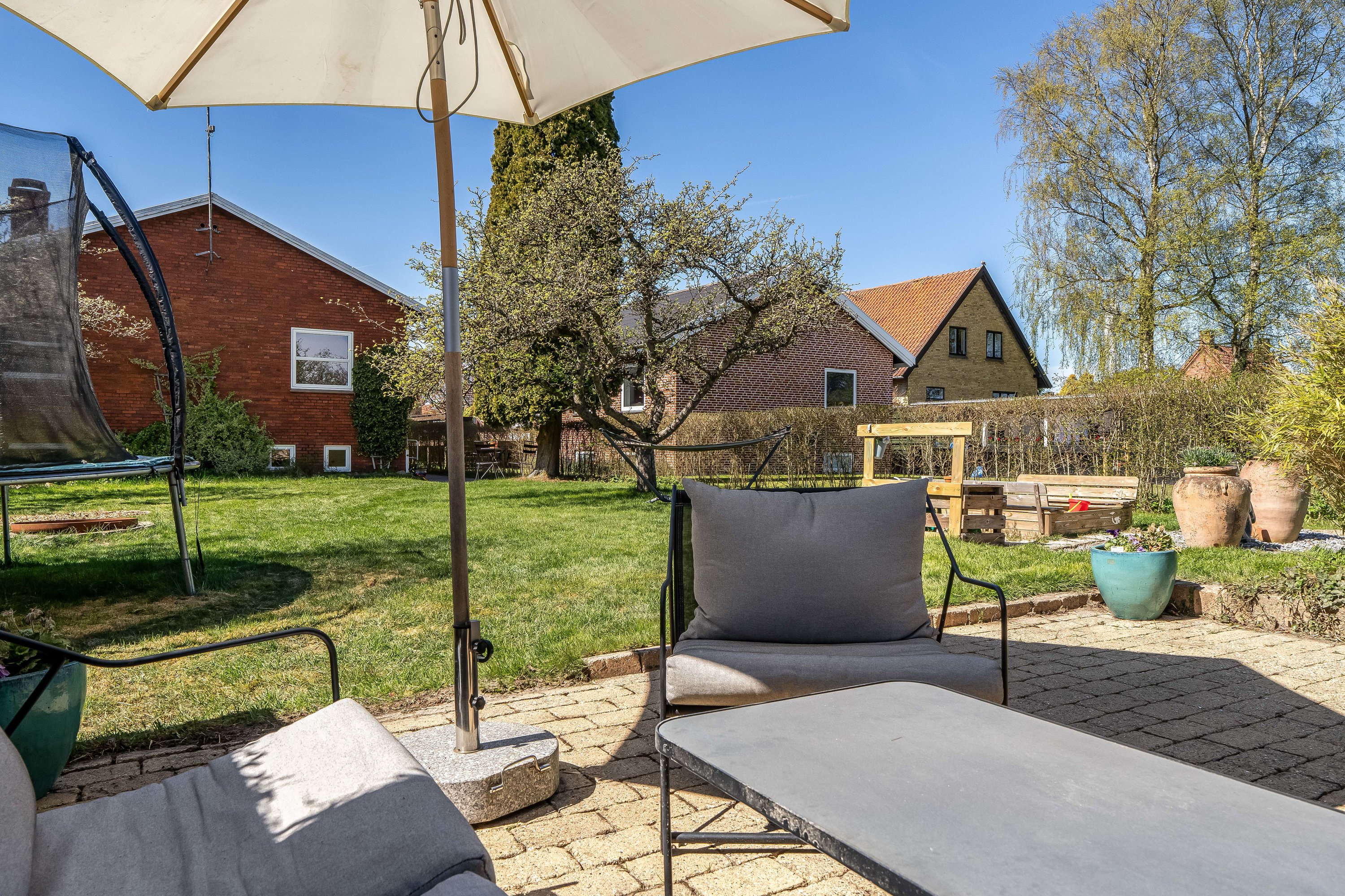 Fremhævet overdækket terrasse billede i fuldskærmstilstand. Billede af Carl Zahlmannsvej 32, 3400 Hillerød