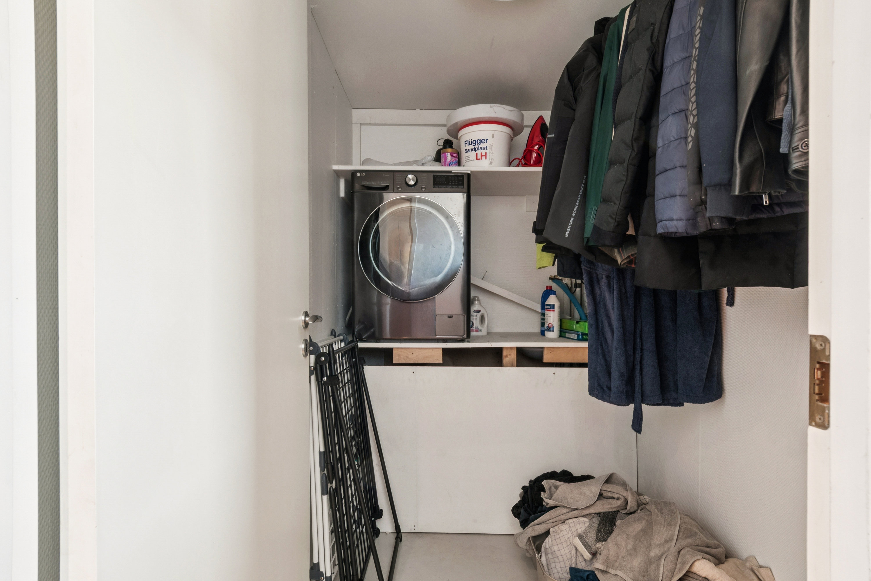 Fremhævet værelse billede i fuldskærmstilstand. Billede af Linus Paulings Vej 3, 2450 København SV