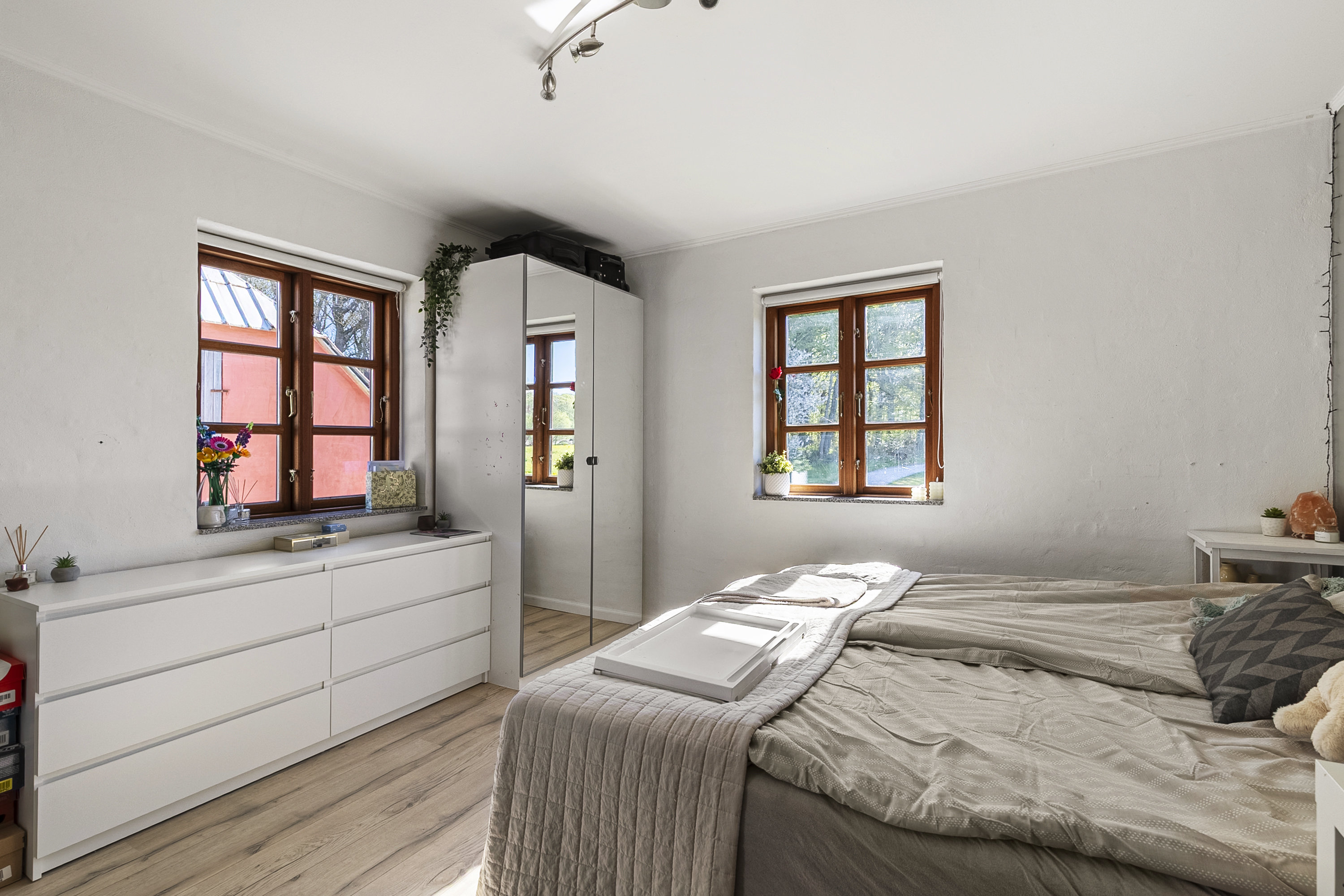 Fremhævet soveværelse billede i fuldskærmstilstand. Billede af Bøgeskovvejen 4, Nebsager, 7130 Juelsminde
