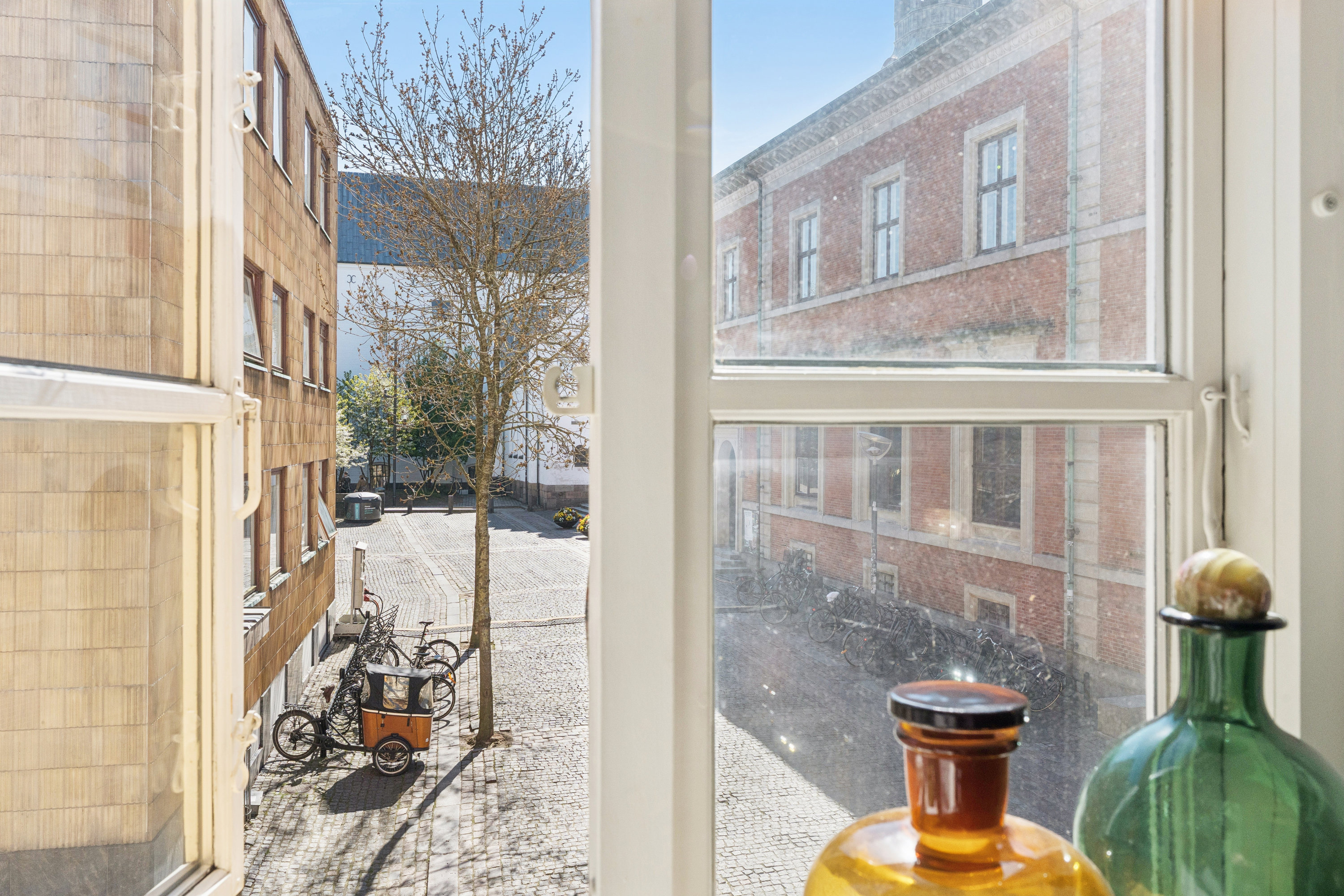 Fremhævet altan billede i fuldskærmstilstand. Billede af C.W. Obels Plads 3A, 1. tv., 9000 Aalborg
