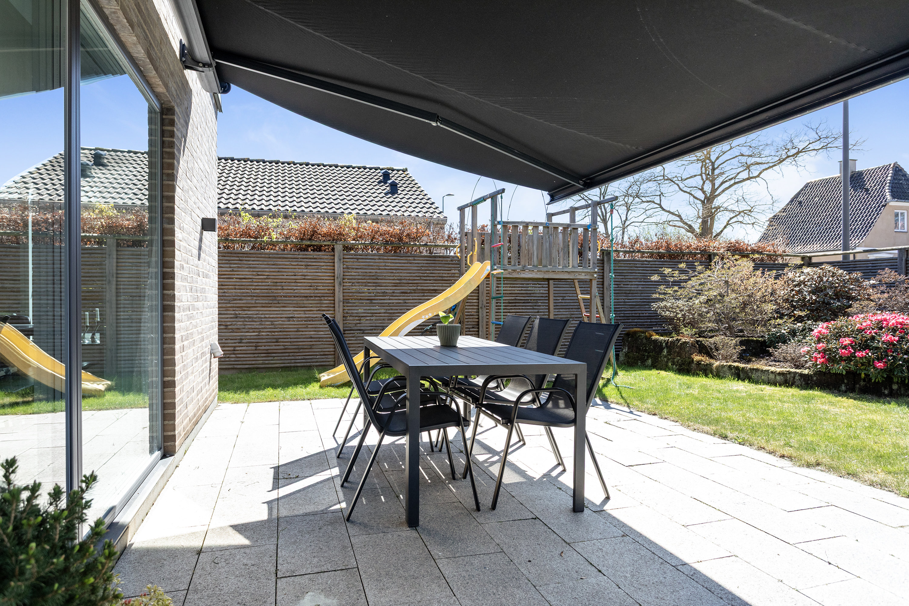 Fremhævet terrasse billede i fuldskærmstilstand. Billede af Strandlodsvej 125, 2300 København S