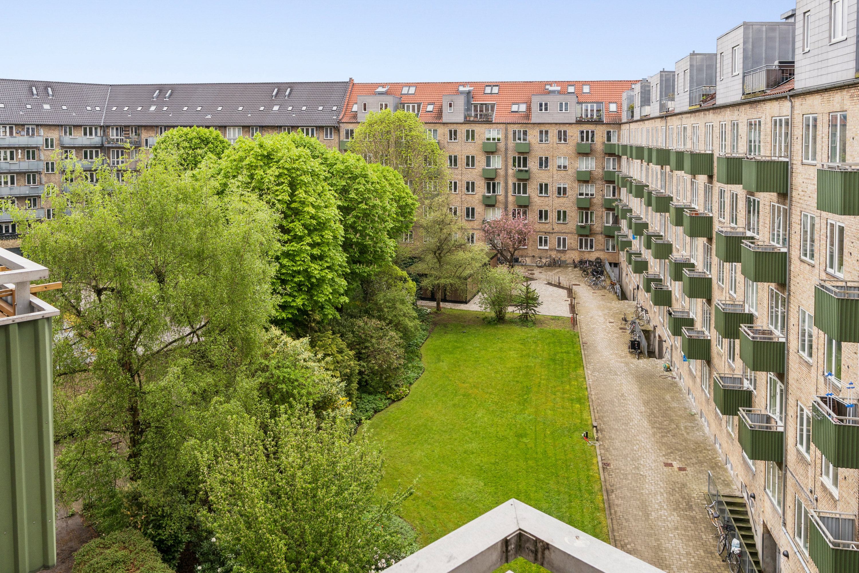 Fremhævet andet billede i fuldskærmstilstand. Billede af Bryggervangen 14, 4. tv., 2100 København Ø