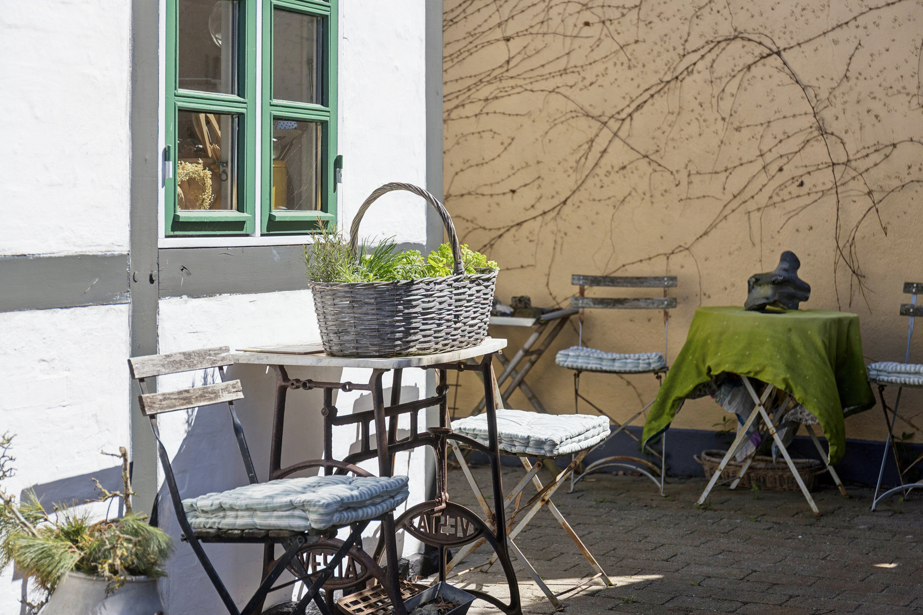 Fremhævet terrasse billede i fuldskærmstilstand. Billede af Orevej 77, 4760 Vordingborg