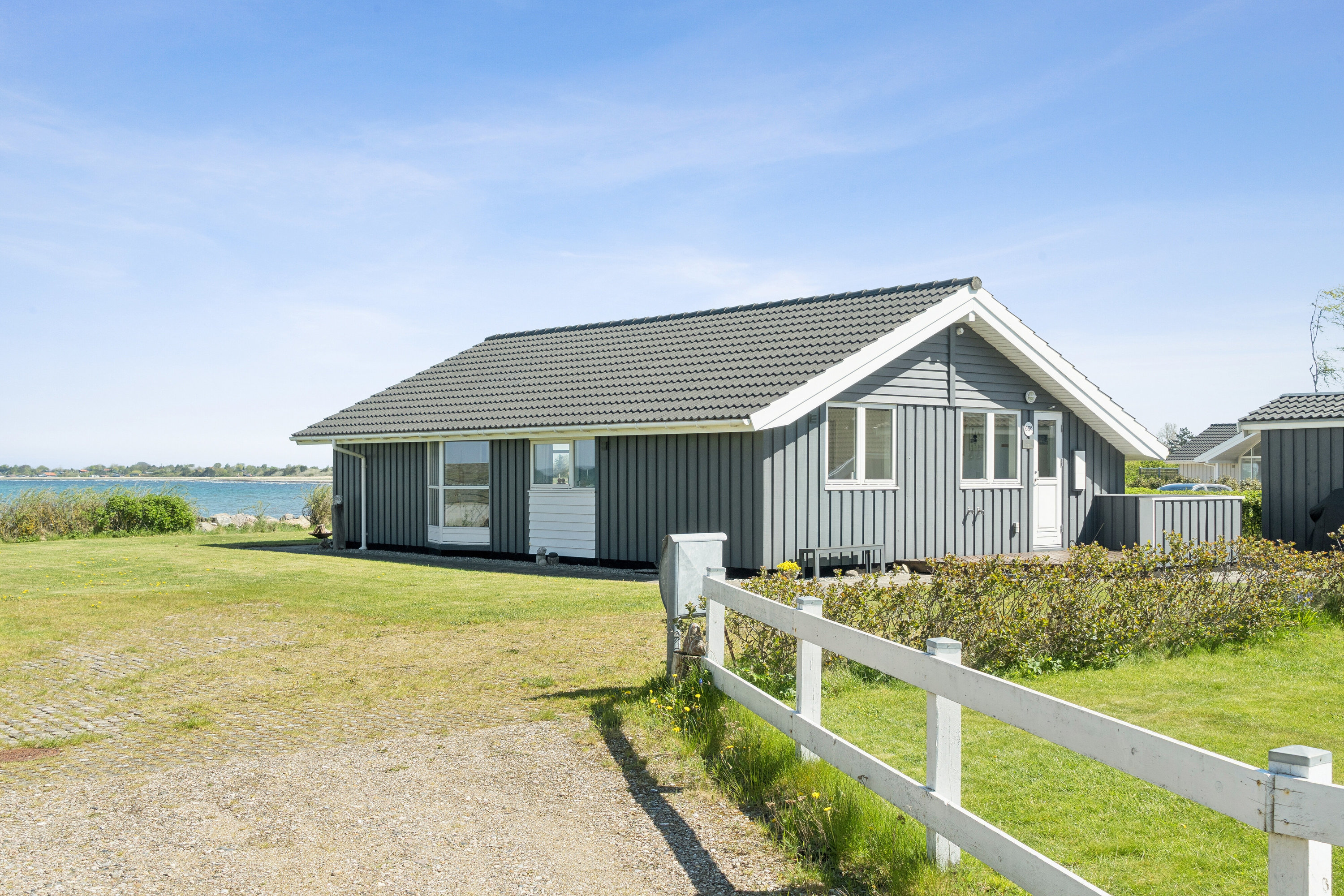 Fremhævet set fra haven billede i fuldskærmstilstand. Billede af Broholmvej 69B, 4220 Korsør