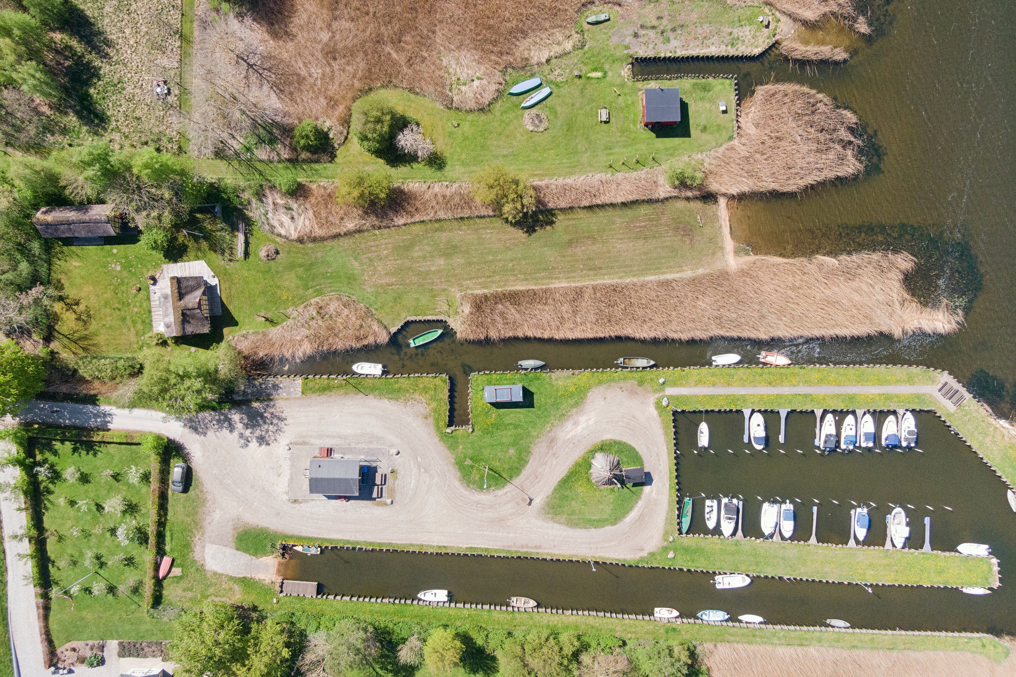 Fremhævet luftfoto billede i fuldskærmstilstand. Billede af Fjordvej 9, Uggelhuse, 8960 Randers SØ