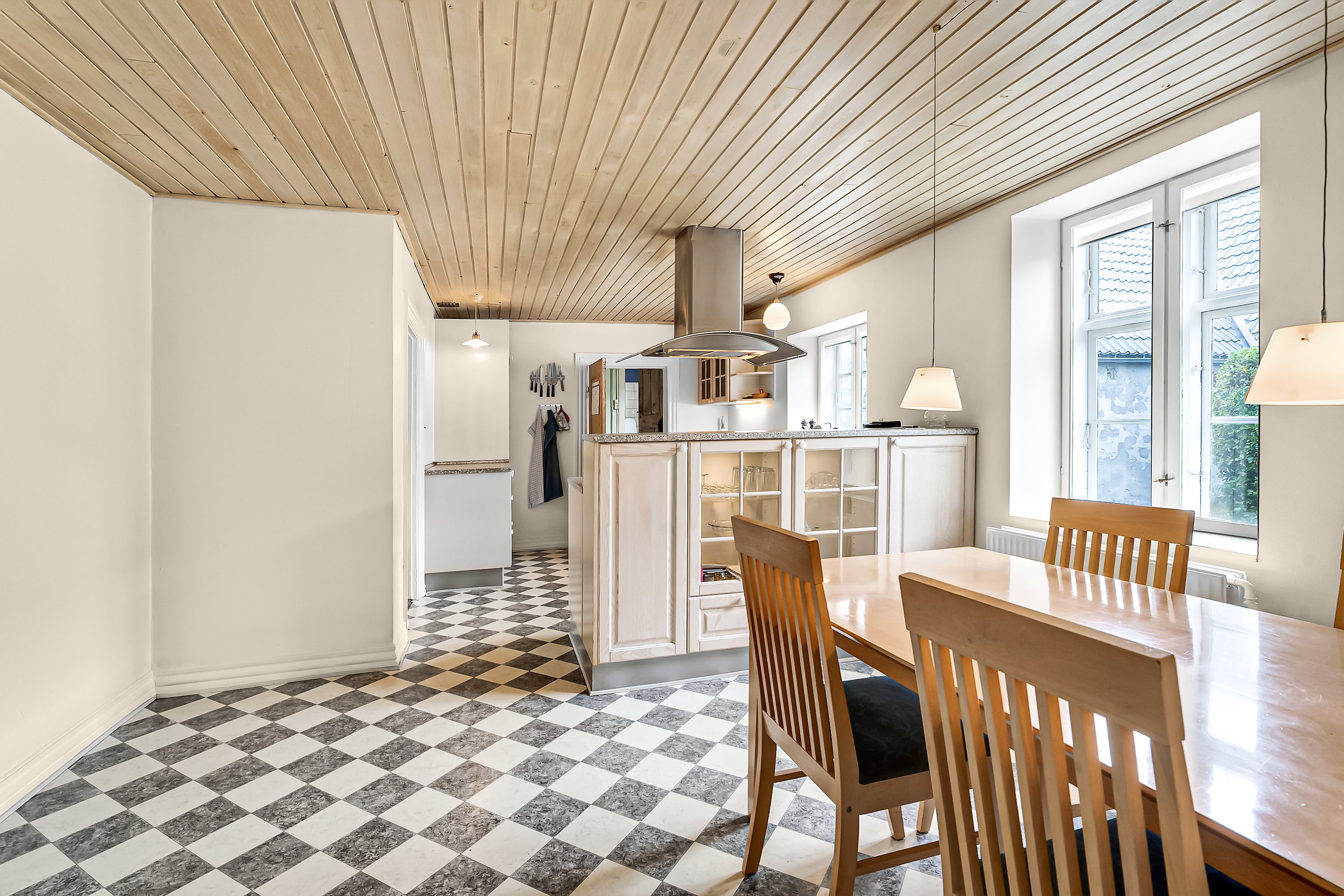 Fremhævet alrum billede i fuldskærmstilstand. Billede af Stationsvej 42, 8981 Spentrup