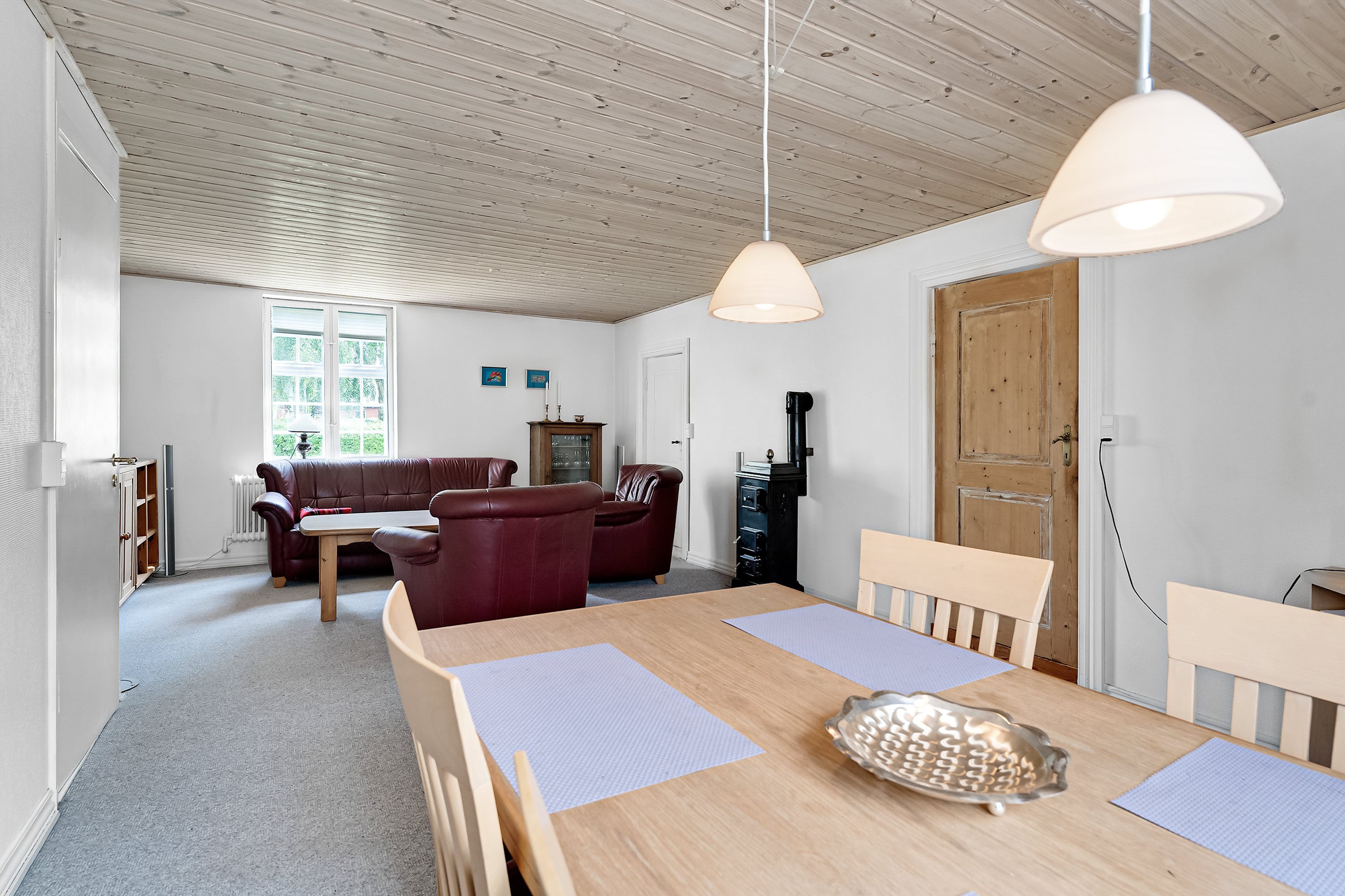 Fremhævet stue billede i fuldskærmstilstand. Billede af Stationsvej 42, 8981 Spentrup