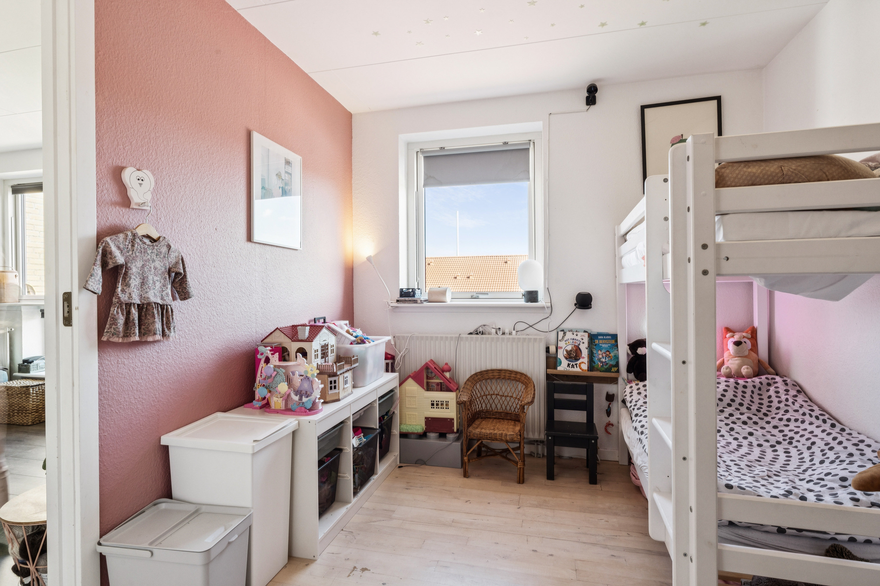 Fremhævet værelse billede i fuldskærmstilstand. Billede af Follingsvej 27, 9200 Aalborg SV