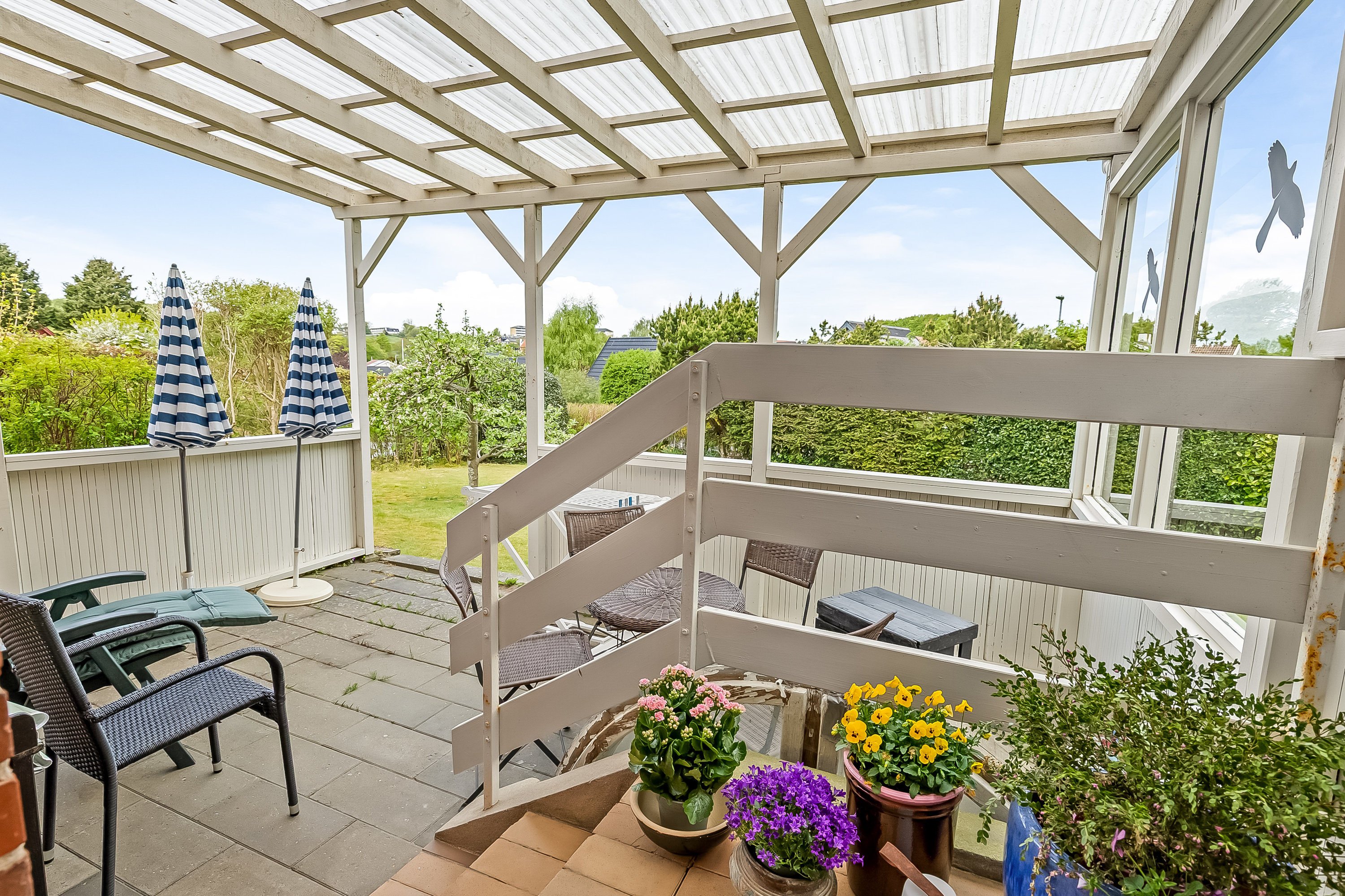 Fremhævet overdækket terrasse billede i fuldskærmstilstand. Billede af Chr Winthersvej 60, Uhrhøj, 7100 Vejle