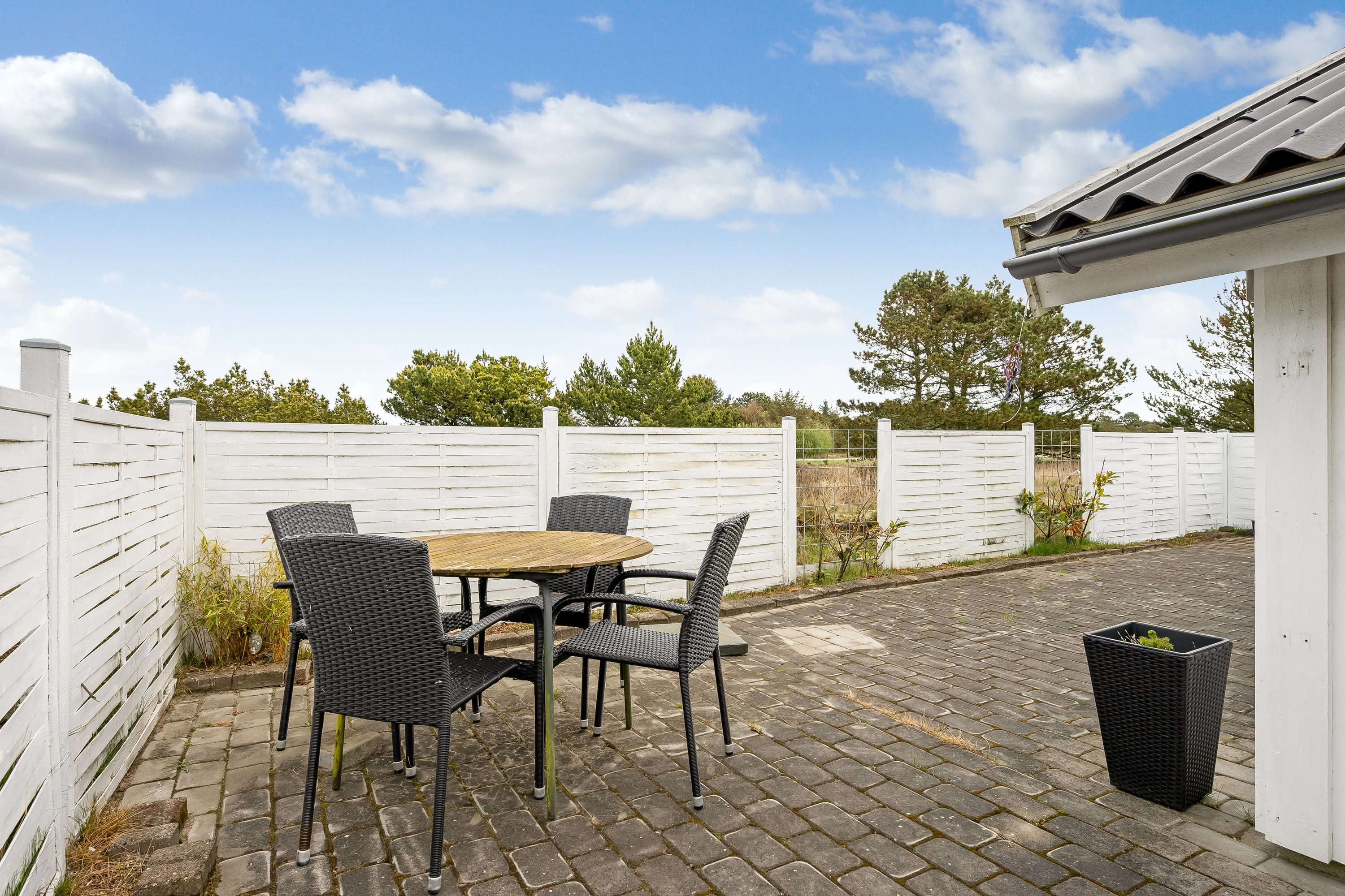 Fremhævet terrasse billede i fuldskærmstilstand. Billede af Hedemarken 37, Rindby, 6720 Fanø