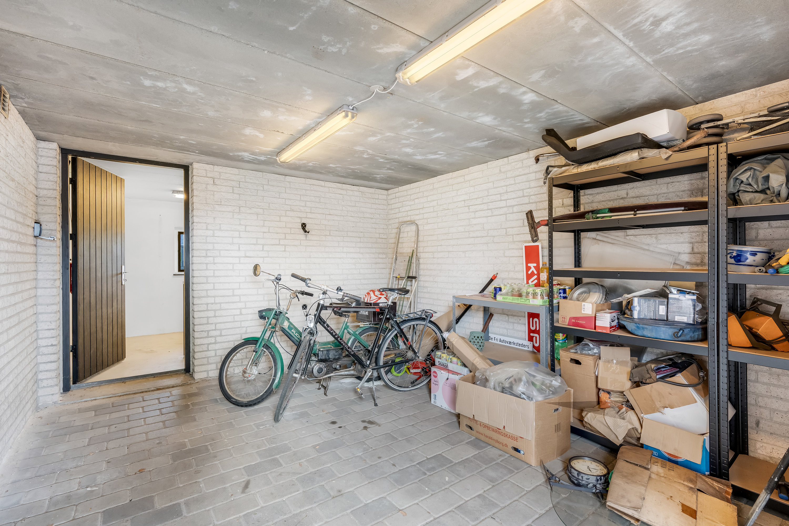 Fremhævet carport  billede i fuldskærmstilstand. Billede af Violvej 96A, 6880 Tarm