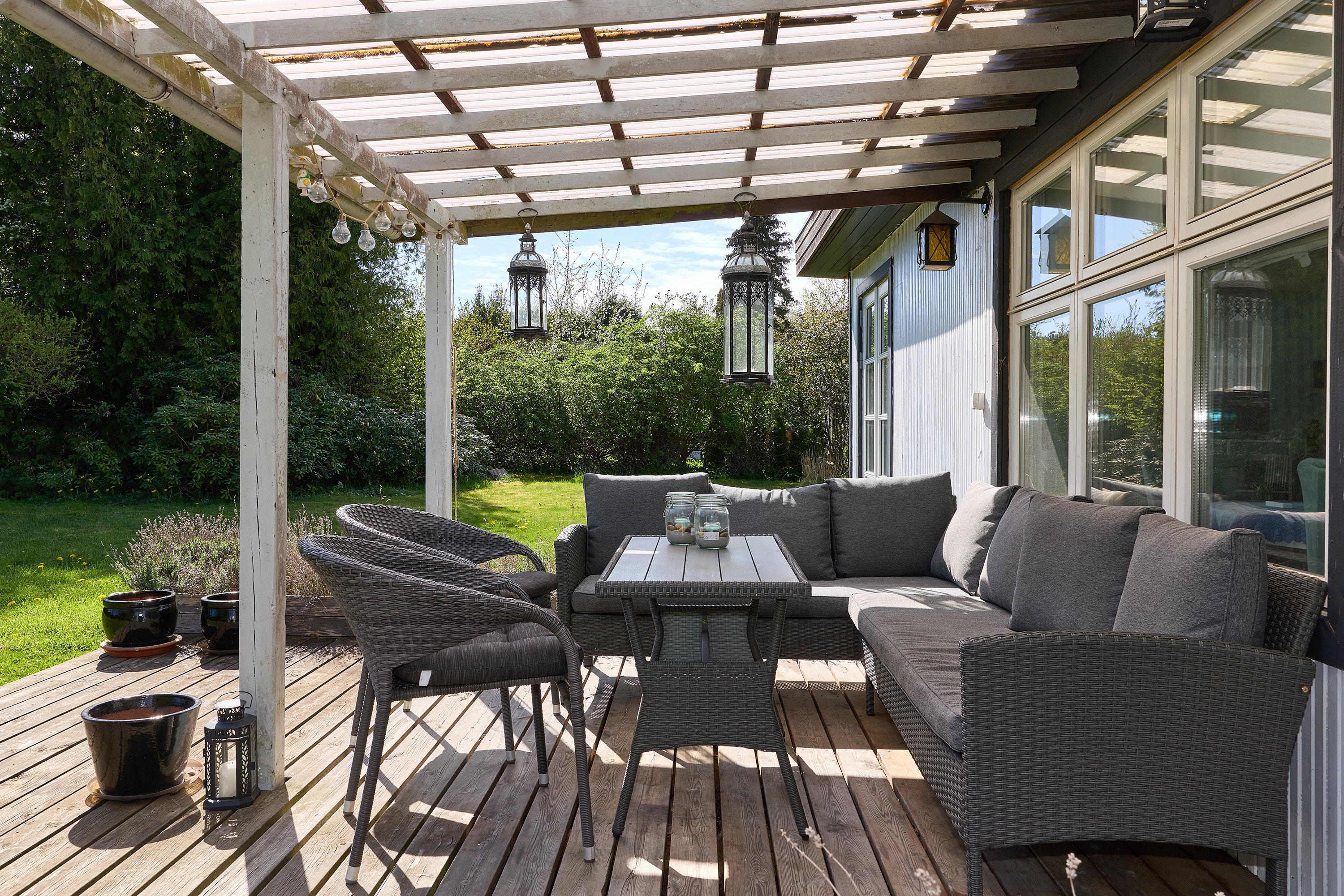 Fremhævet terrasse billede i fuldskærmstilstand. Billede af Hvilehøjvej 28, Dalby Huse, 3630 Jægerspris