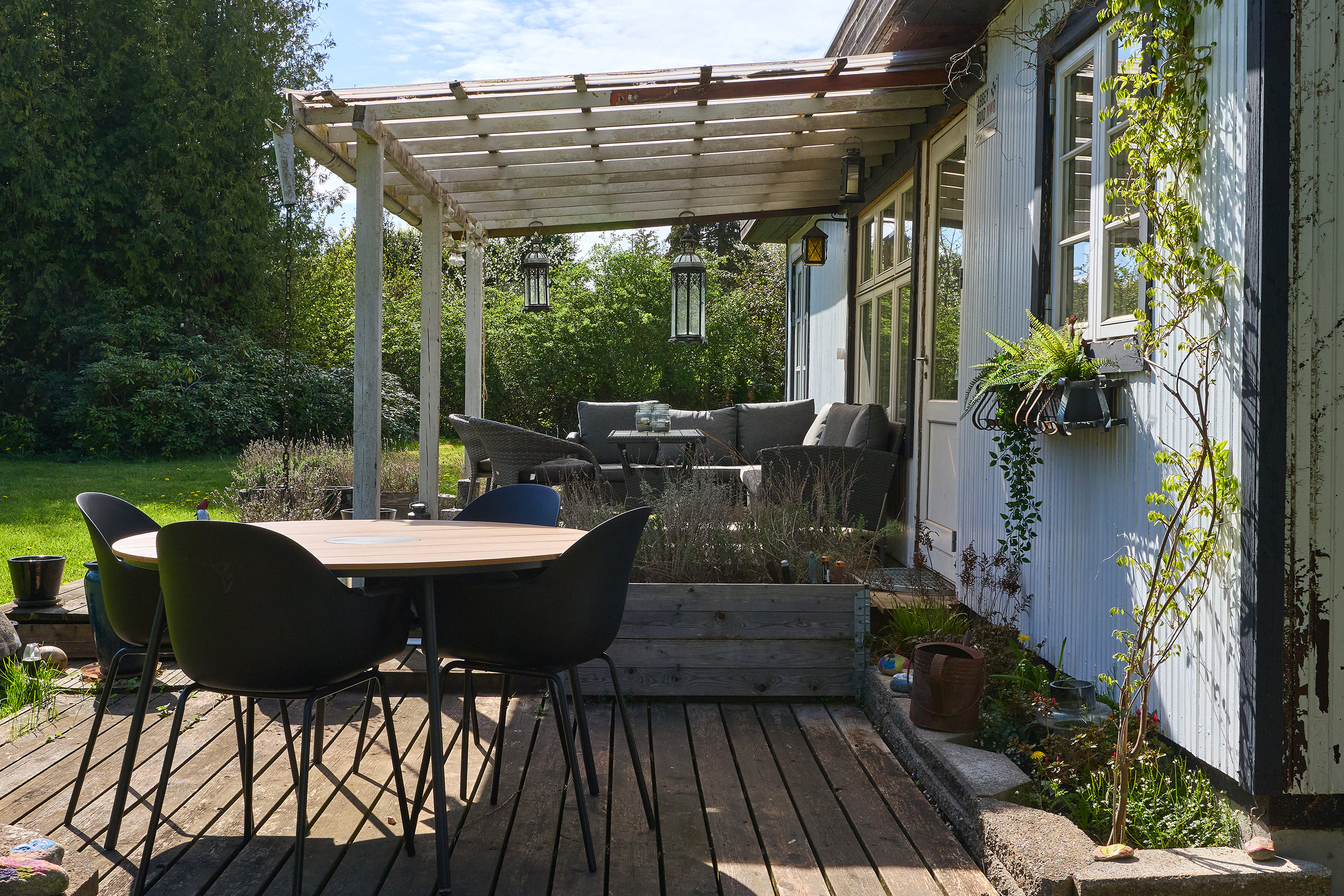 Fremhævet terrasse billede i fuldskærmstilstand. Billede af Hvilehøjvej 28, Dalby Huse, 3630 Jægerspris
