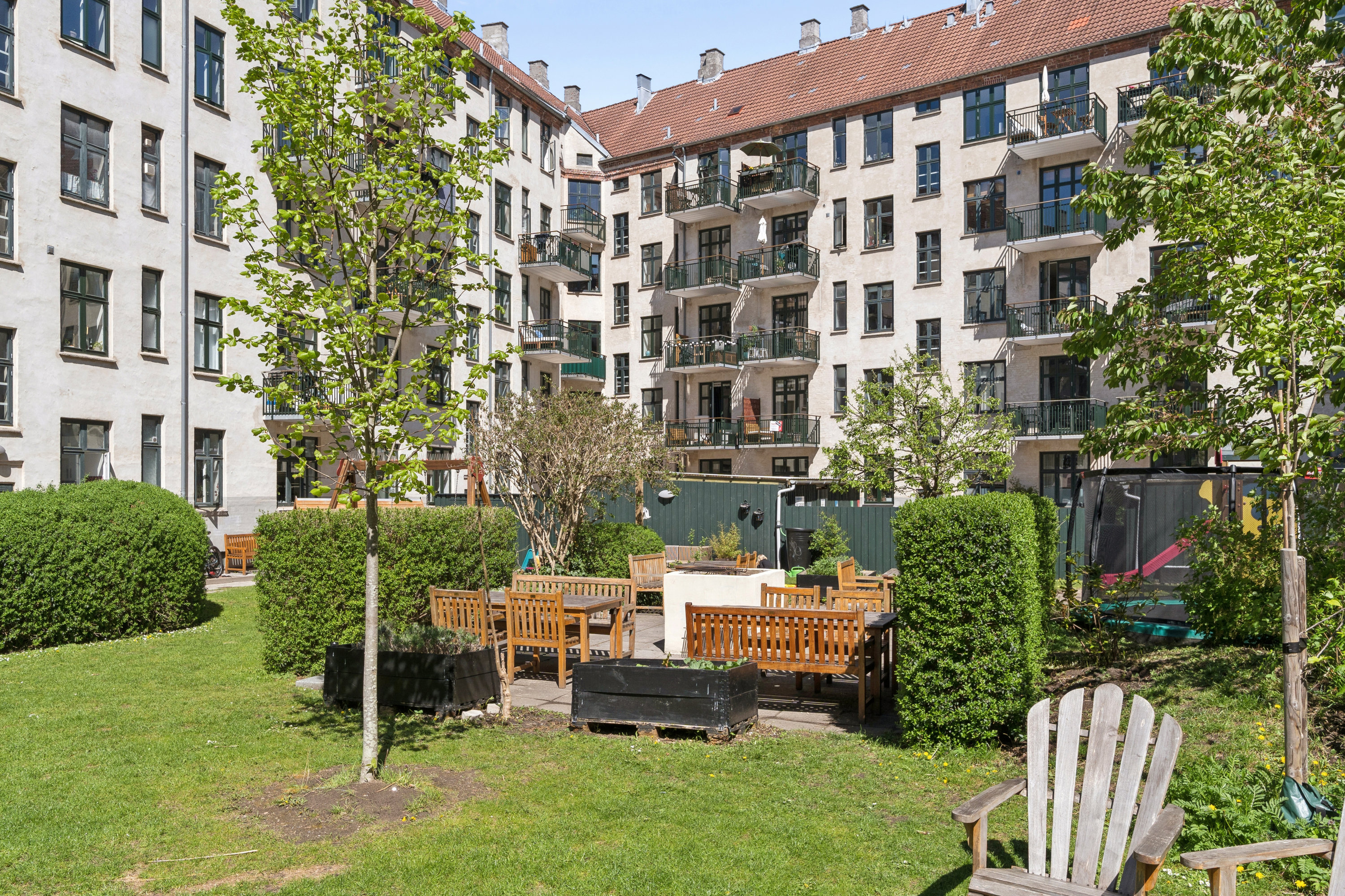 Fremhævet gårdmiljø billede i fuldskærmstilstand. Billede af Nordre Fasanvej 158, 2. th., 2000 Frederiksberg