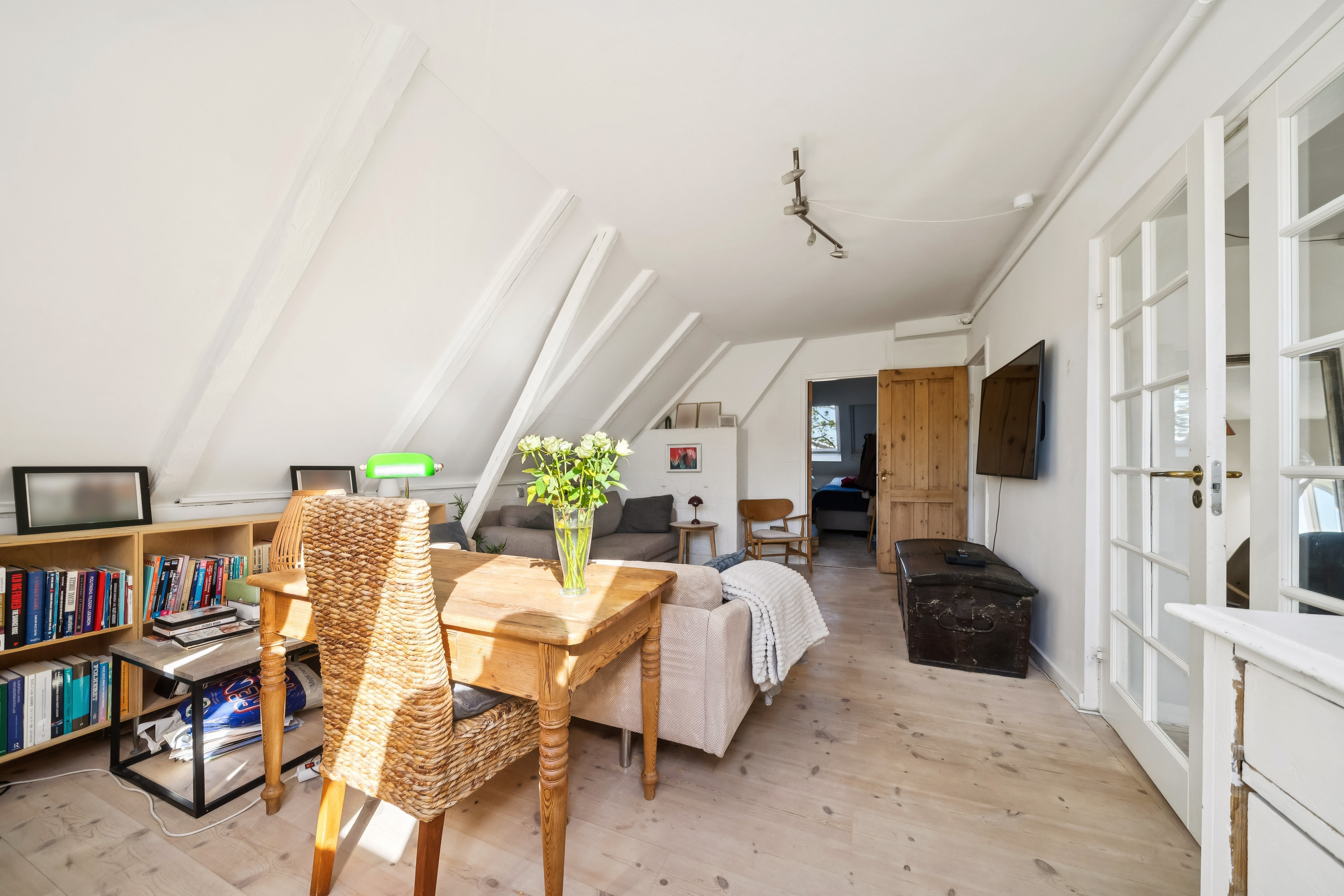 Fremhævet stue billede i fuldskærmstilstand. Billede af Gammel Kongevej 142, 4. tv., 1850 Frederiksberg C