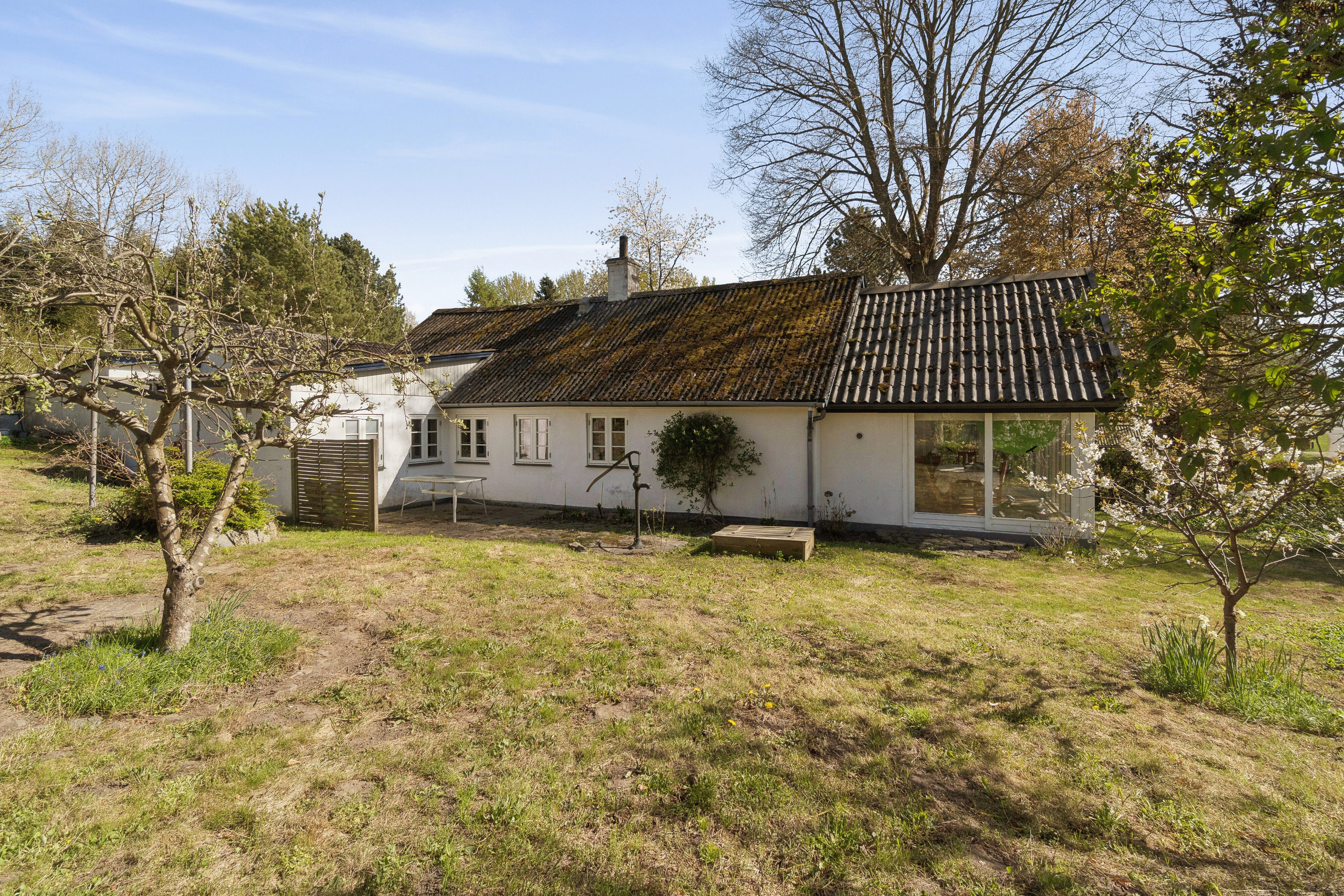 Fremhævet set fra haven billede i fuldskærmstilstand. Billede af Nederlandsvej 12, Gelsted, 4160 Herlufmagle
