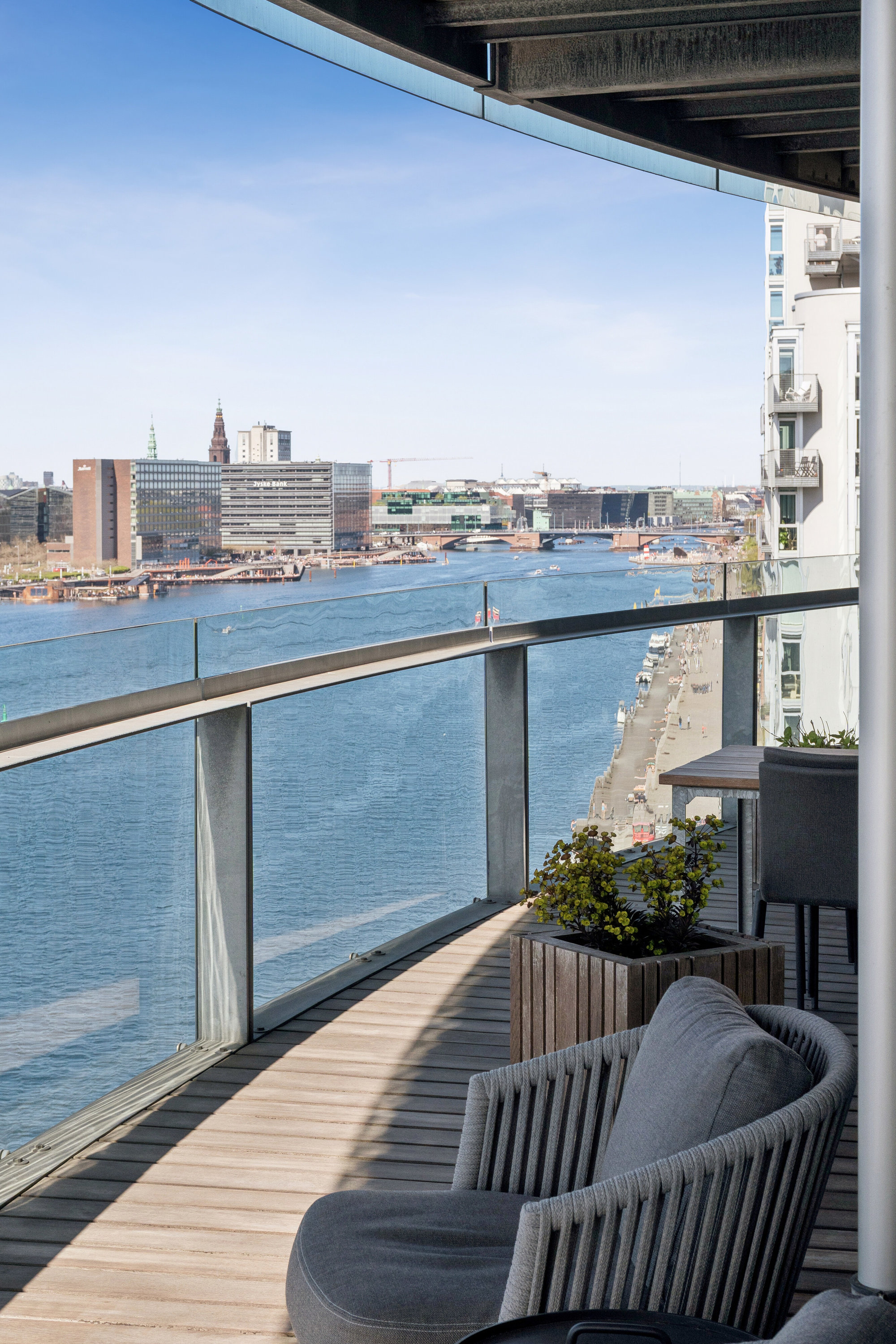 Fremhævet altan billede i fuldskærmstilstand. Billede af Islands Brygge 32A, 6. 659., 2300 København S
