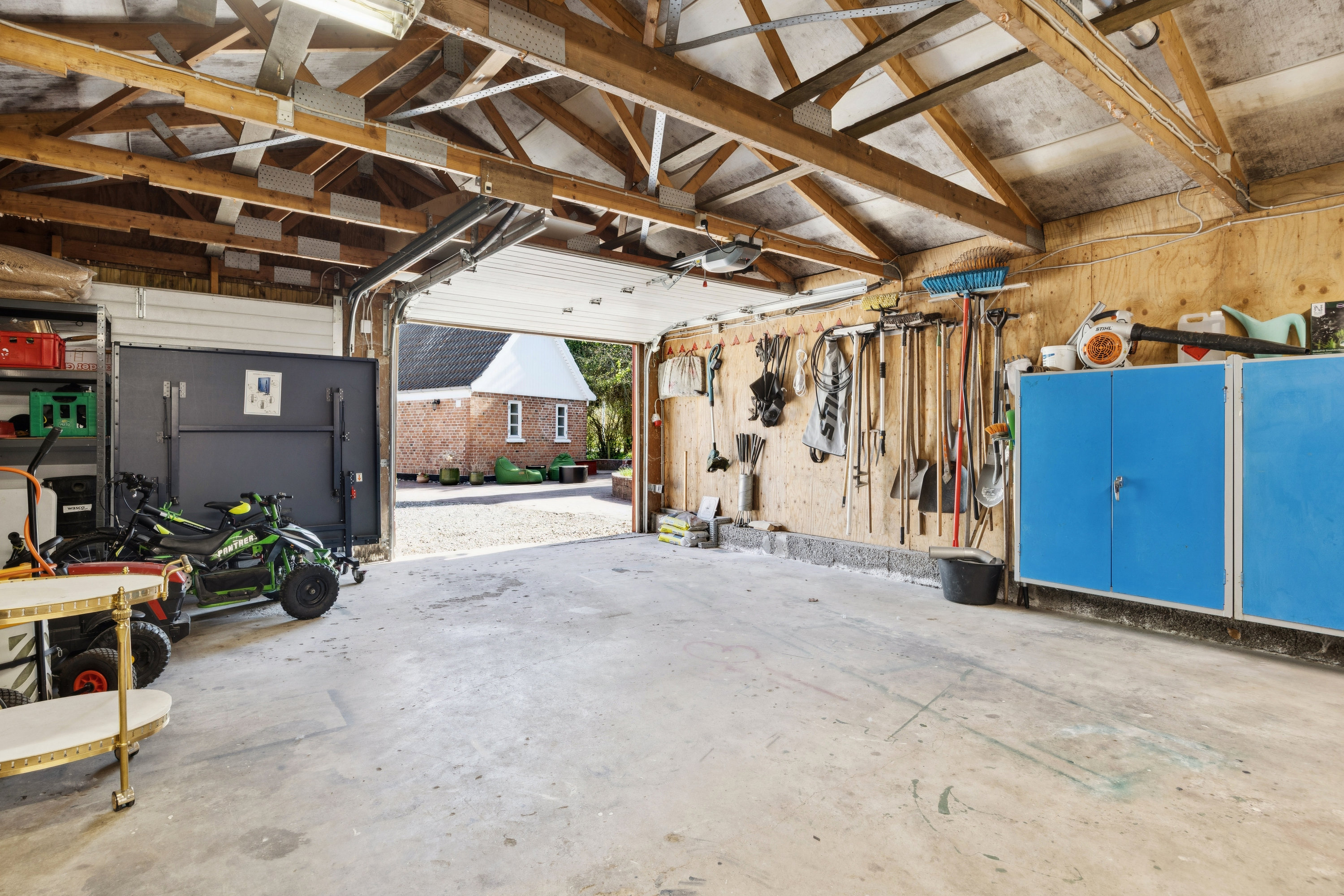 Fremhævet garage billede i fuldskærmstilstand. Billede af Sonnerupvej 83, 4682 Tureby