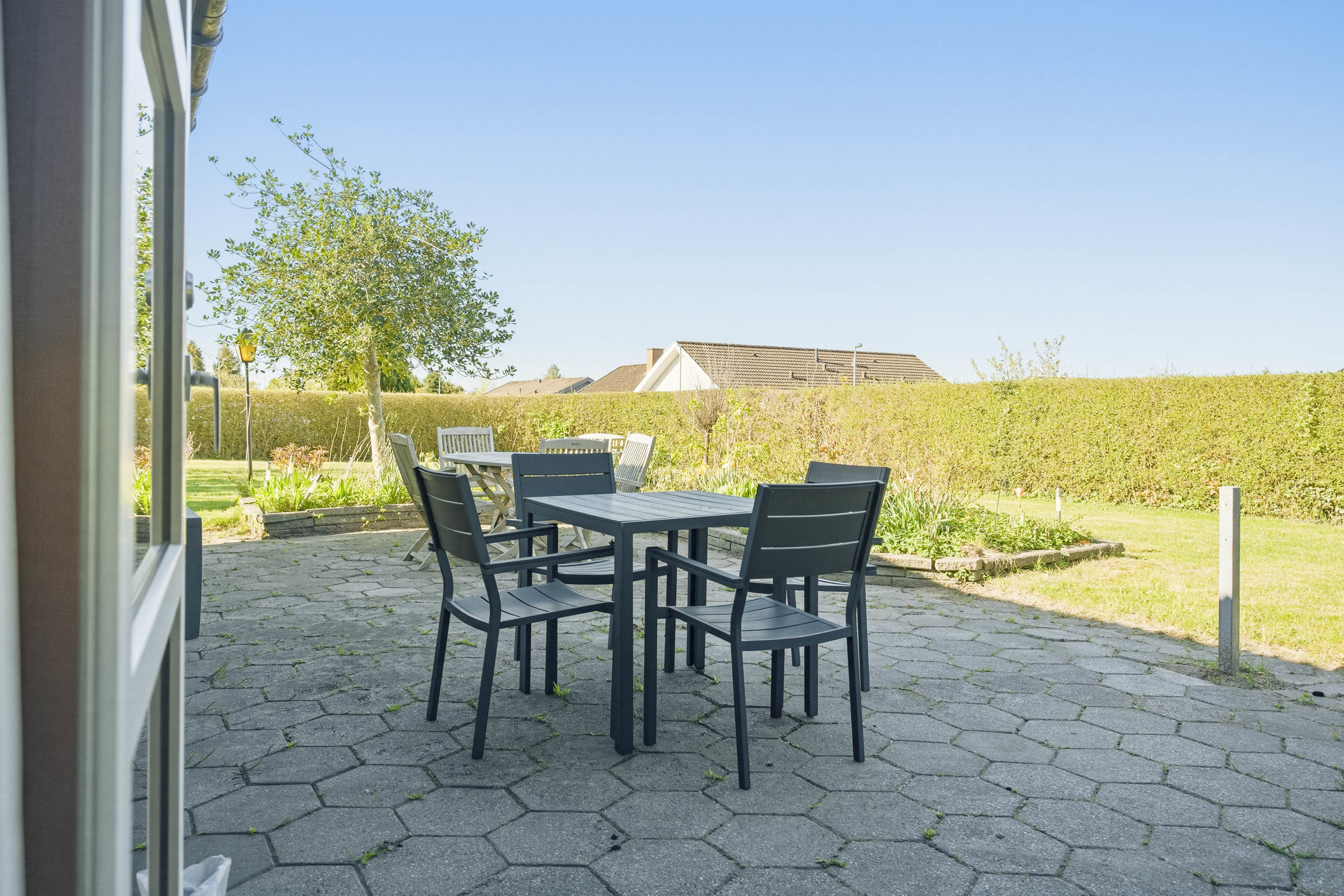 Fremhævet terrasse billede i fuldskærmstilstand. Billede af Bueparken 196, 2750 Ballerup