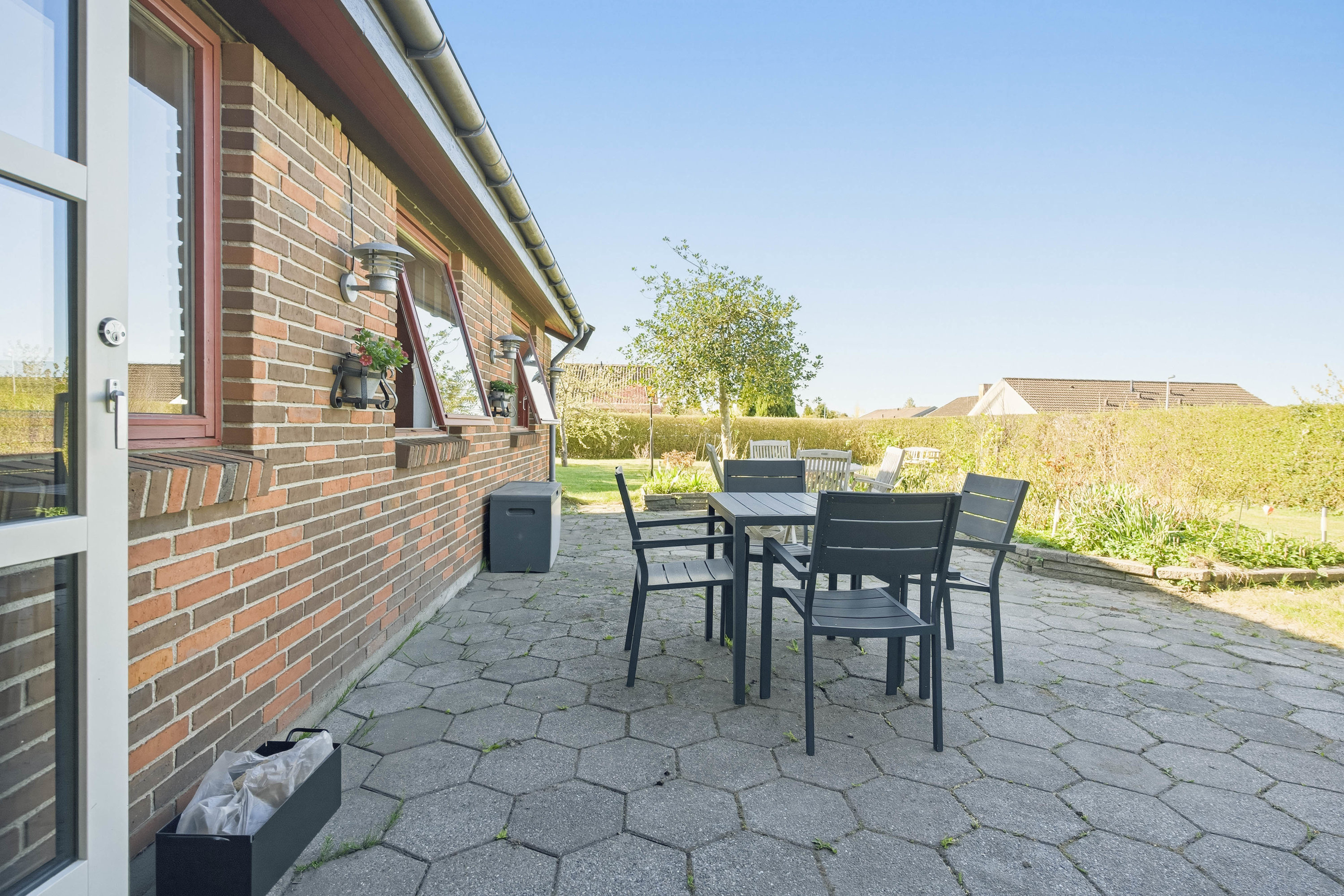 Fremhævet terrasse billede i fuldskærmstilstand. Billede af Bueparken 196, 2750 Ballerup