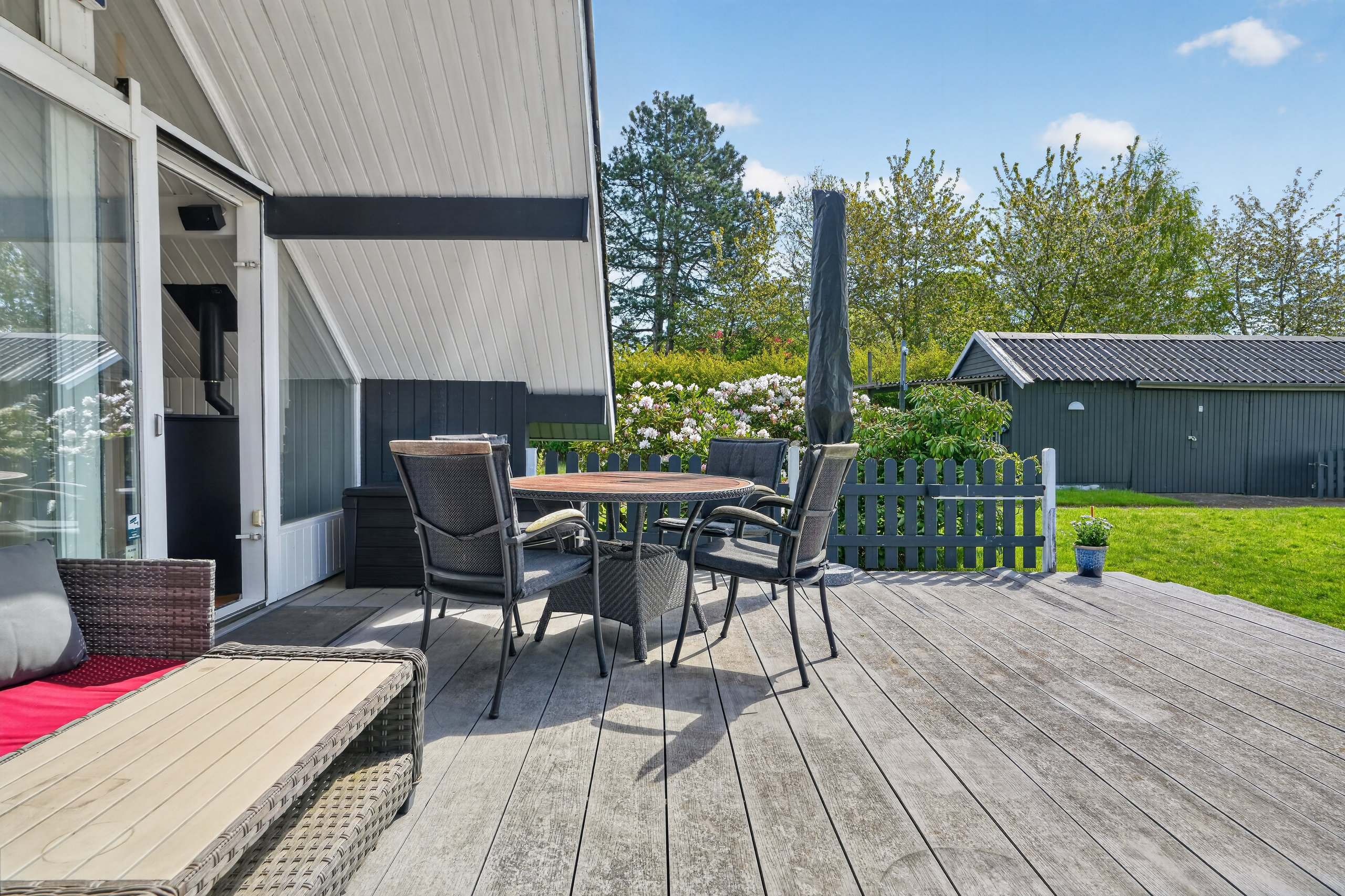 Fremhævet terrasse billede i fuldskærmstilstand. Billede af Engbjerget 68, Kisserup, 4300 Holbæk