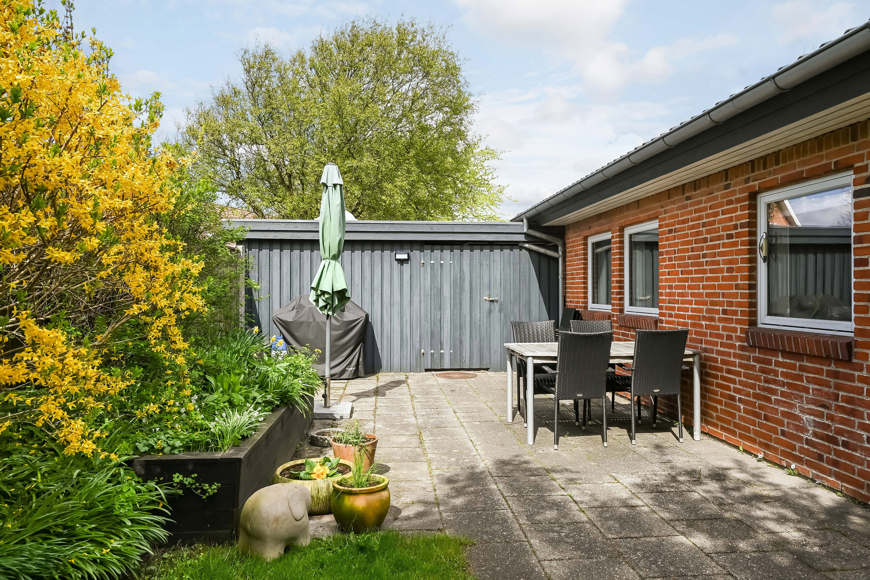 Fremhævet terrasse billede i fuldskærmstilstand. Billede af Ådalen 11, 6710 Esbjerg V