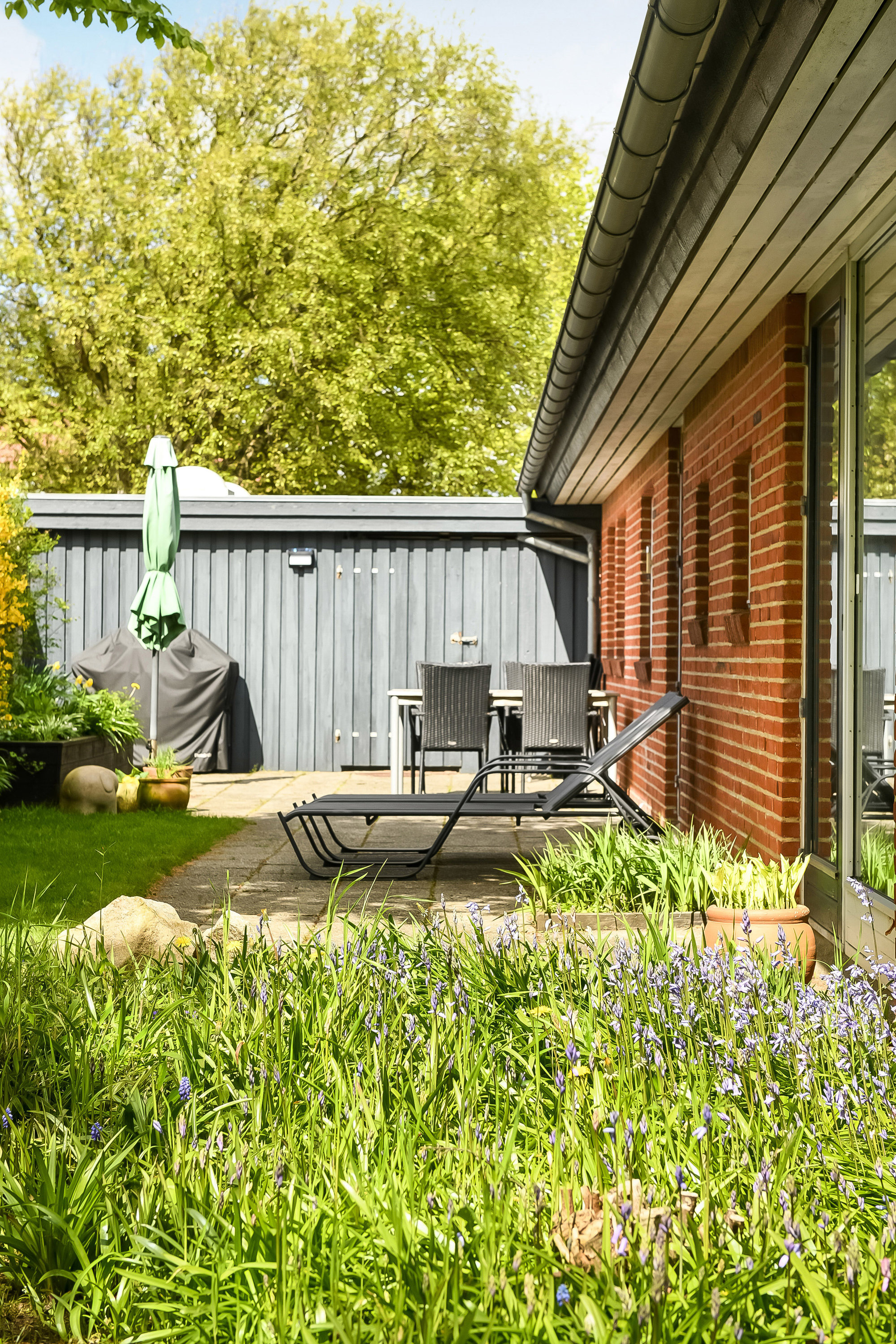 Fremhævet terrasse billede i fuldskærmstilstand. Billede af Ådalen 11, 6710 Esbjerg V