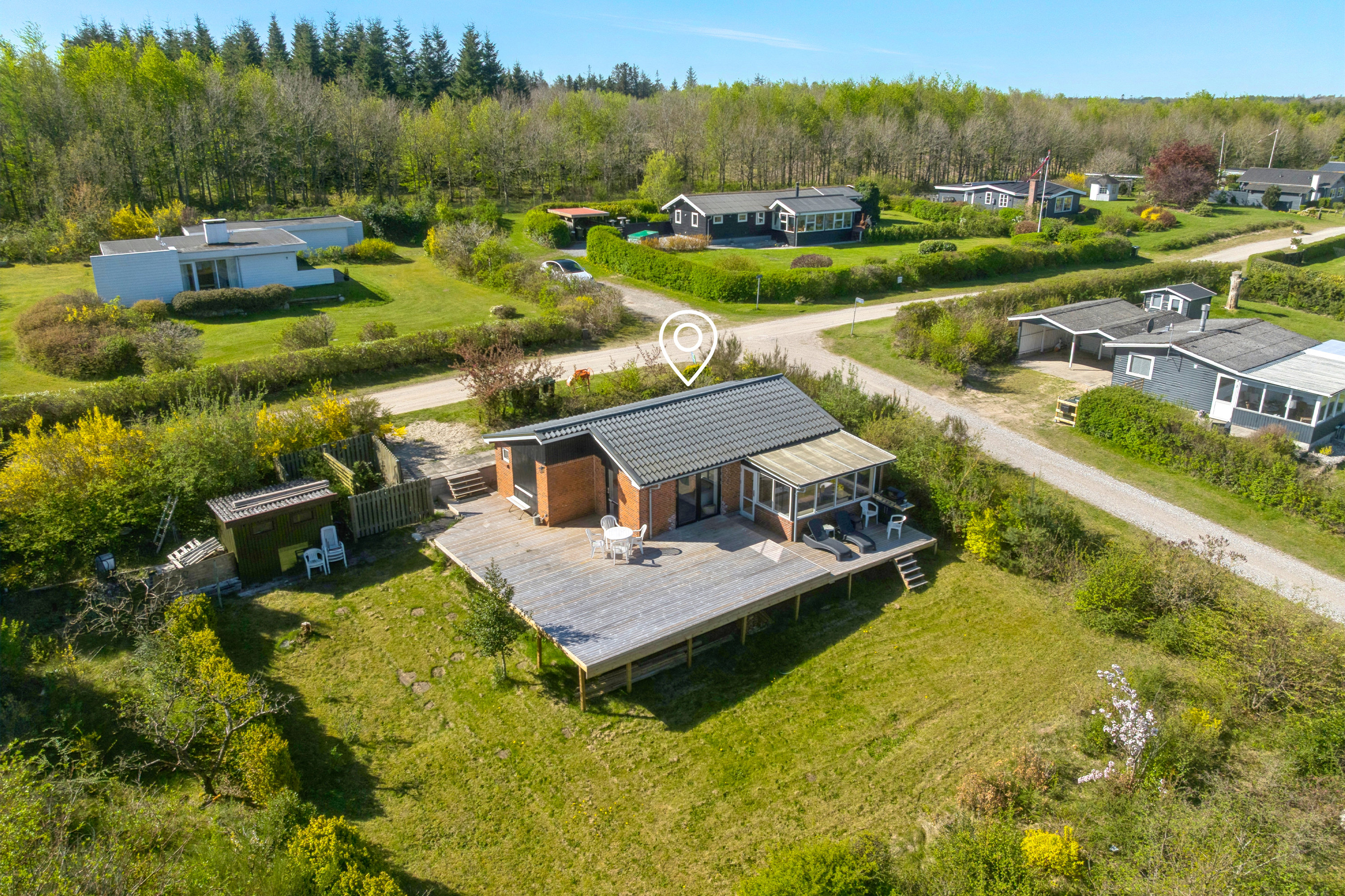 Fremhævet luftfoto billede i fuldskærmstilstand. Billede af Fyrrevej 18, Skovgårde, 8961 Allingåbro