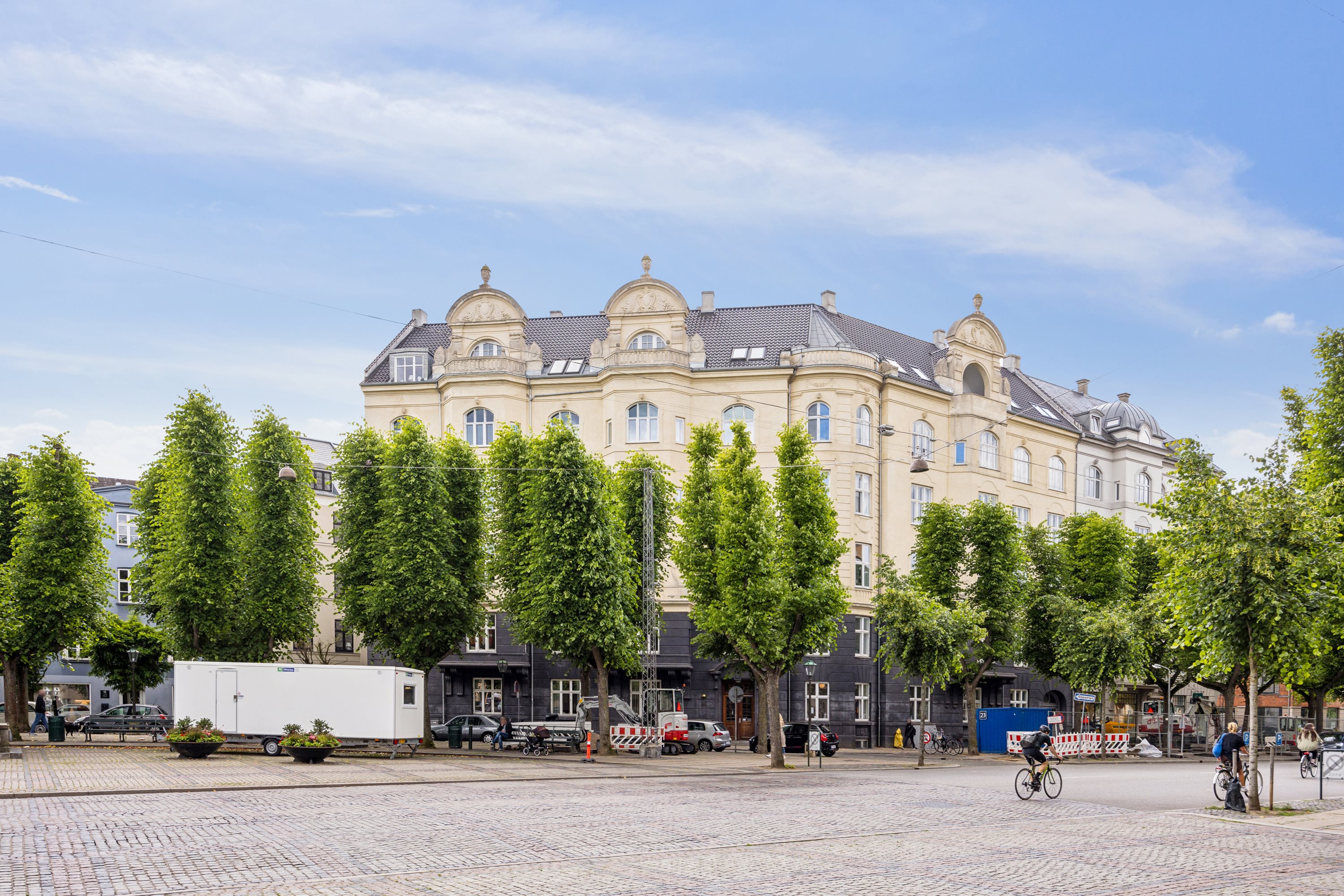 Fremhævet omgivelser billede i fuldskærmstilstand. Billede af Frederiksberg Alle 19A, 3. tv., 1820 Frederiksberg C