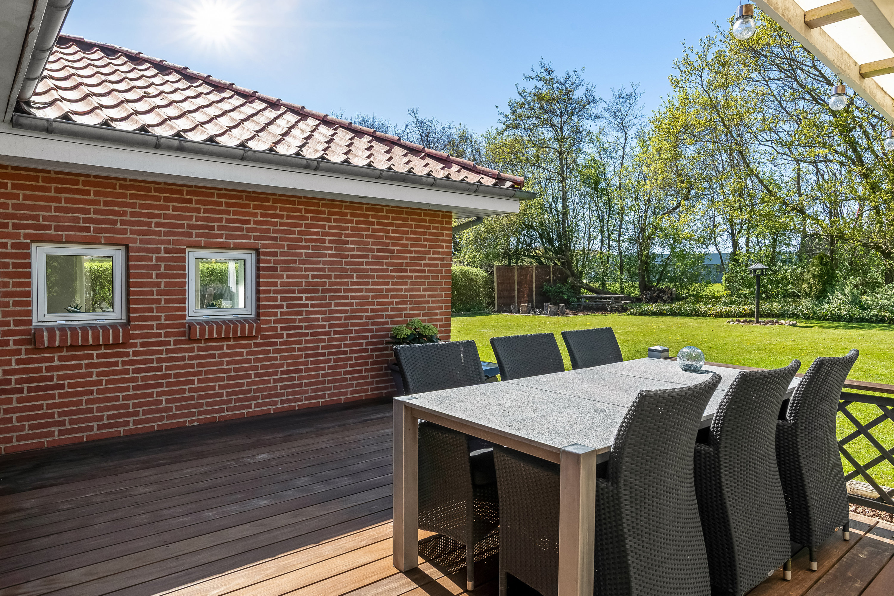 Fremhævet terrasse billede i fuldskærmstilstand. Billede af Vester Kirkebakke 32, Mejrup, 7500 Holstebro