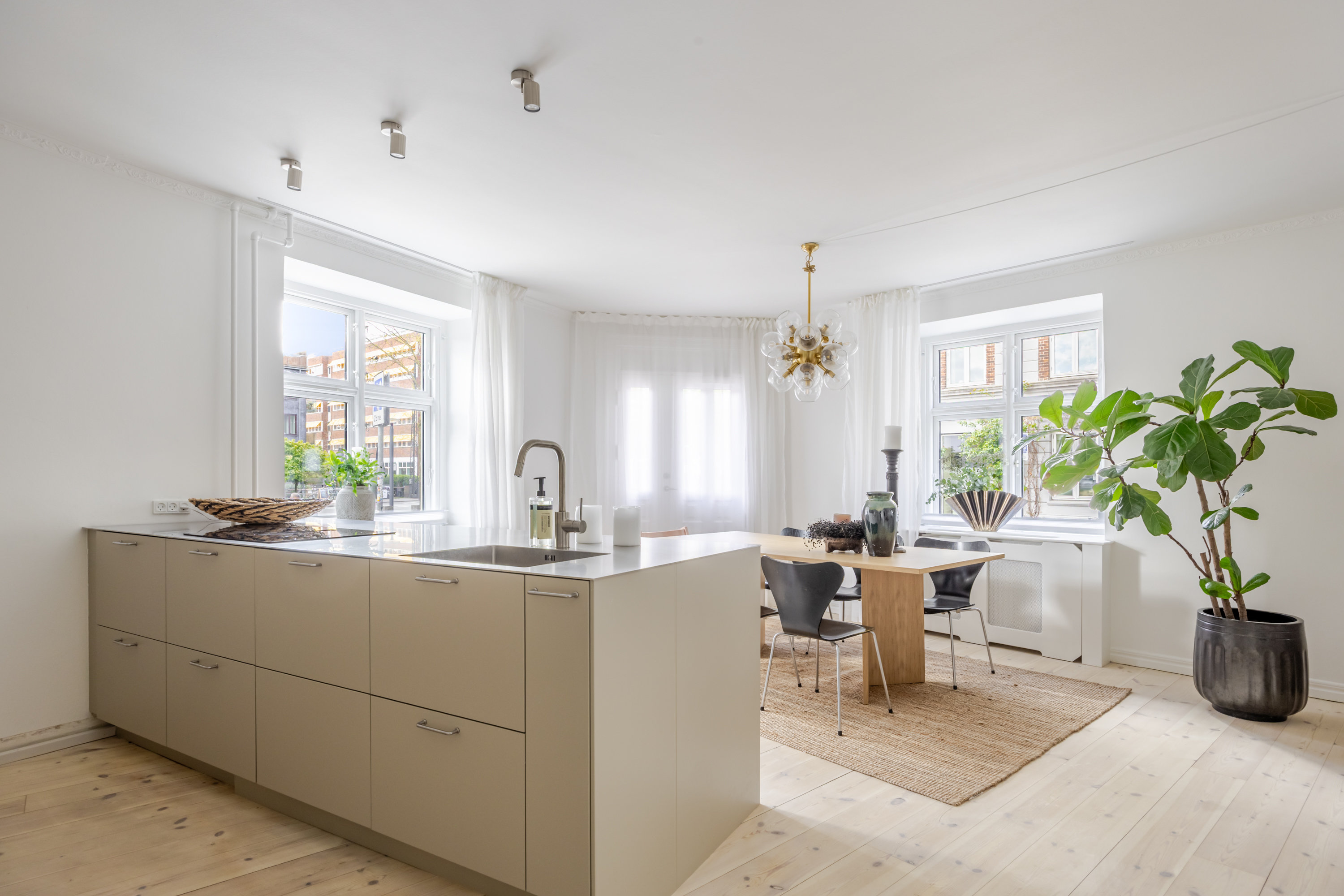 Absalonsgade 43, st. th., 1658 København V
