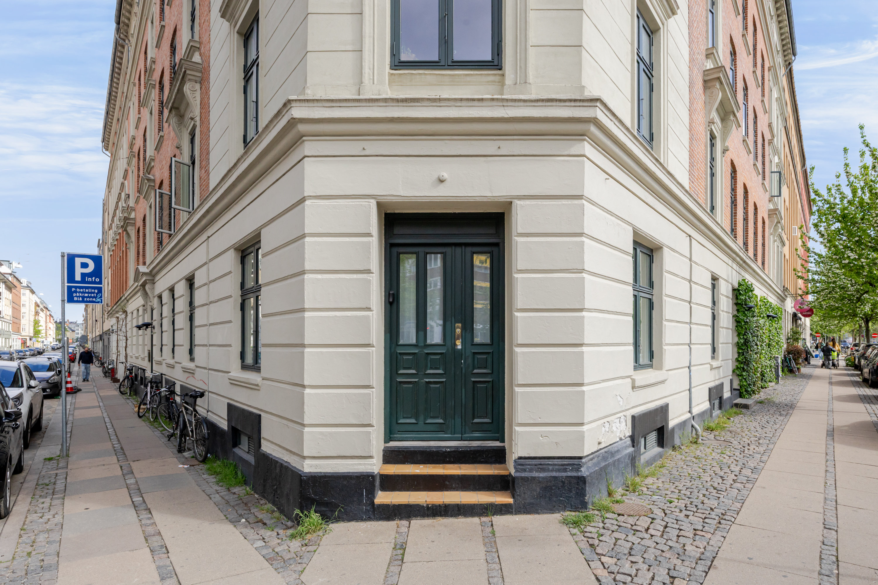 Fremhævet andet billede i fuldskærmstilstand. Billede af Absalonsgade 43, st. th., 1658 København V