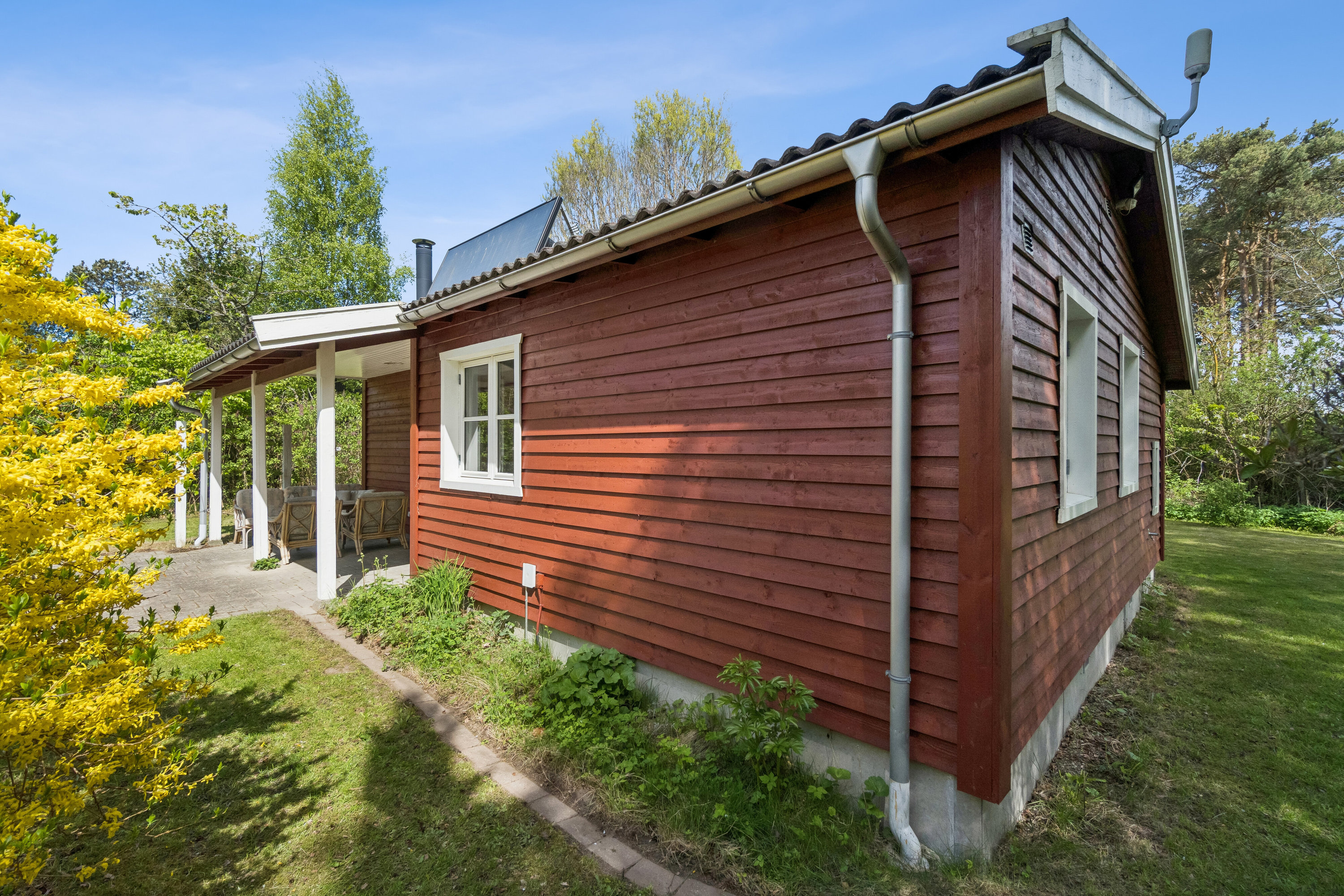 Fremhævet udendørs billede i fuldskærmstilstand. Billede af Risesvej 13, Melby Enghave, 3370 Melby
