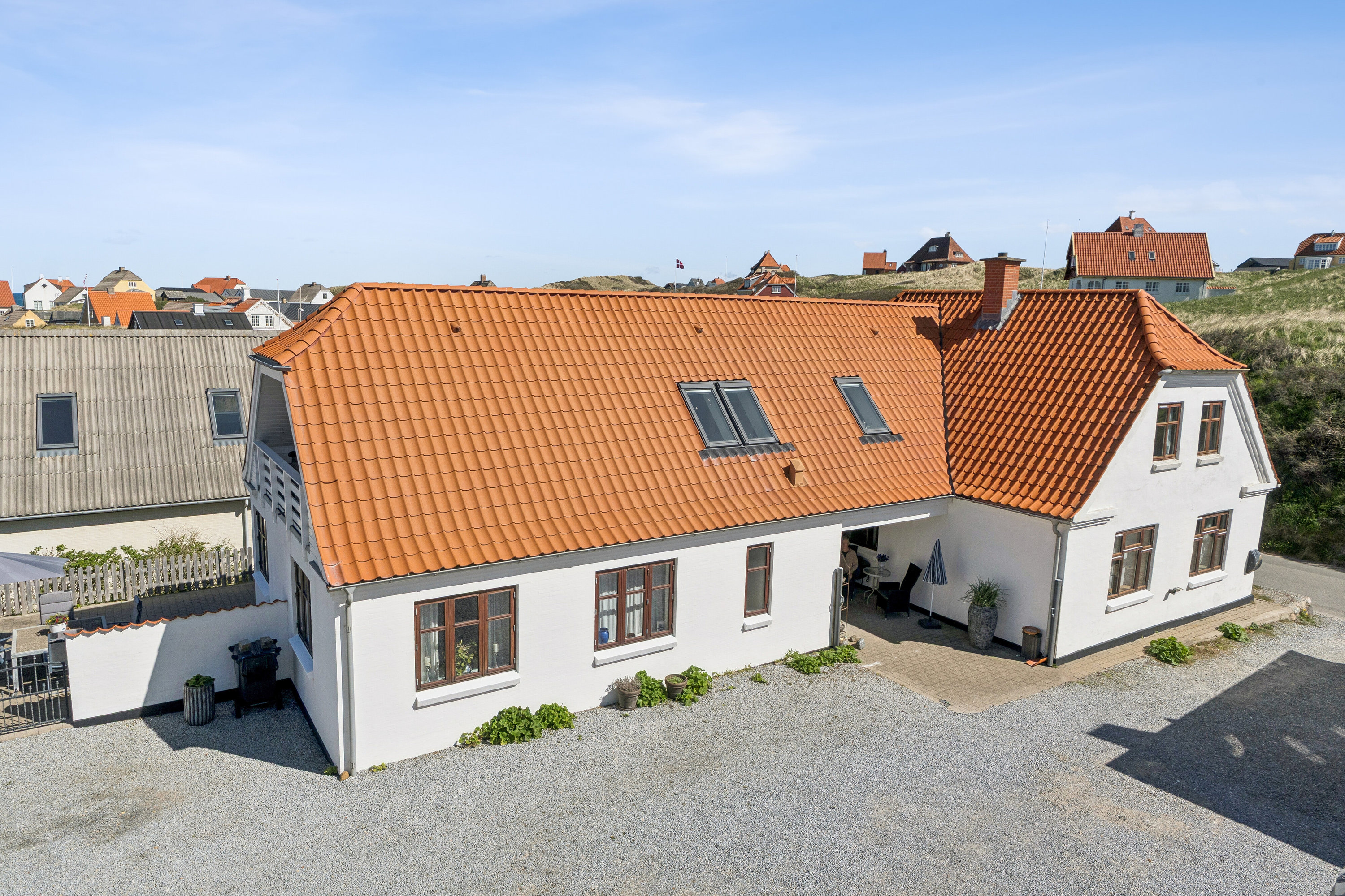 Fremhævet luftfoto billede i fuldskærmstilstand. Billede af Strandvejen 113, Lønstrup, 9800 Hjørring