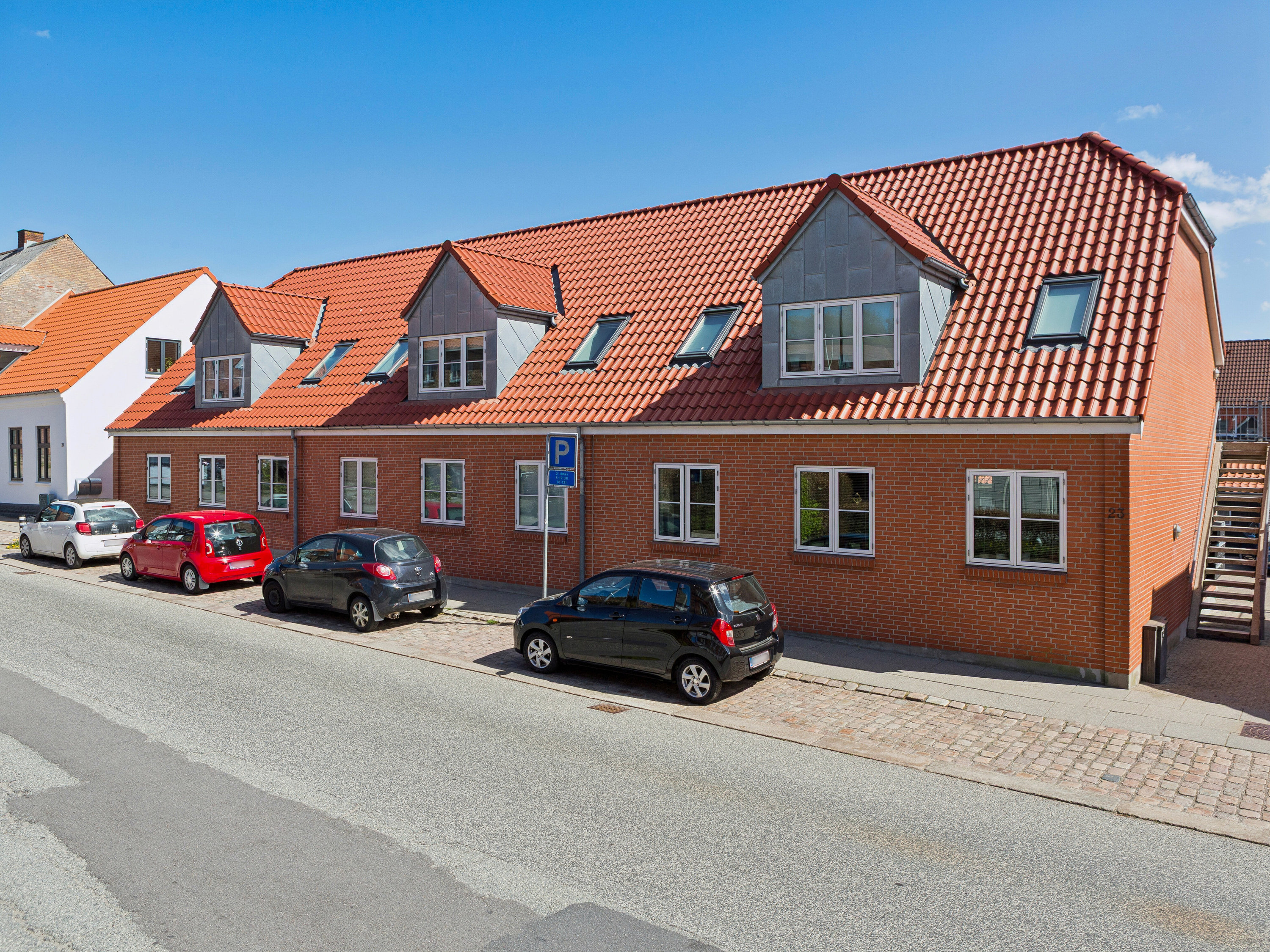Fremhævet udendørs billede i fuldskærmstilstand. Billede af Dronningensgade 23C, 9800 Hjørring