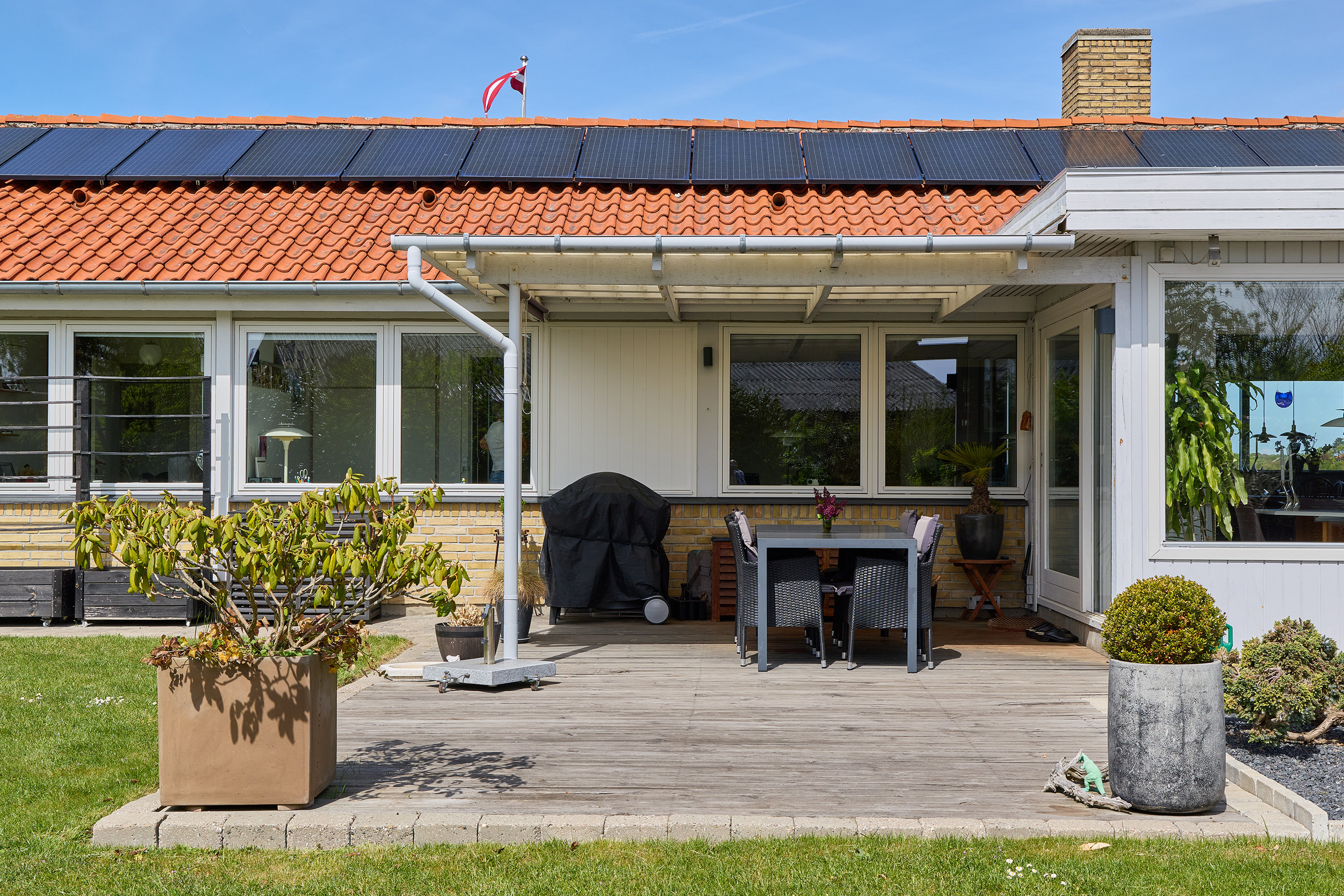 Fremhævet terrasse billede i fuldskærmstilstand. Billede af Linderupvej 7, 3600 Frederikssund