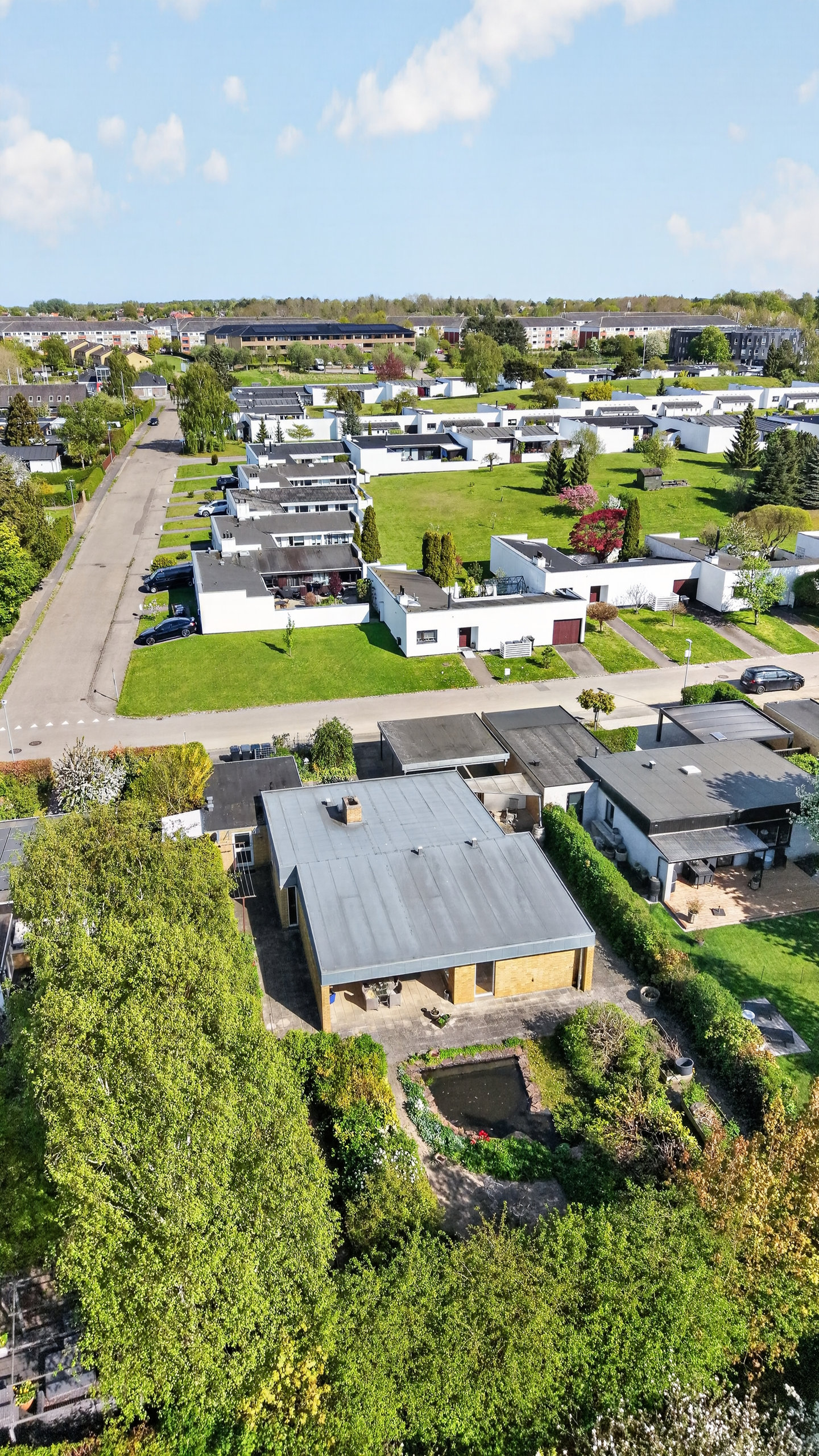 Fremhævet luftfoto billede i fuldskærmstilstand. Billede af Dalen 8, 4300 Holbæk