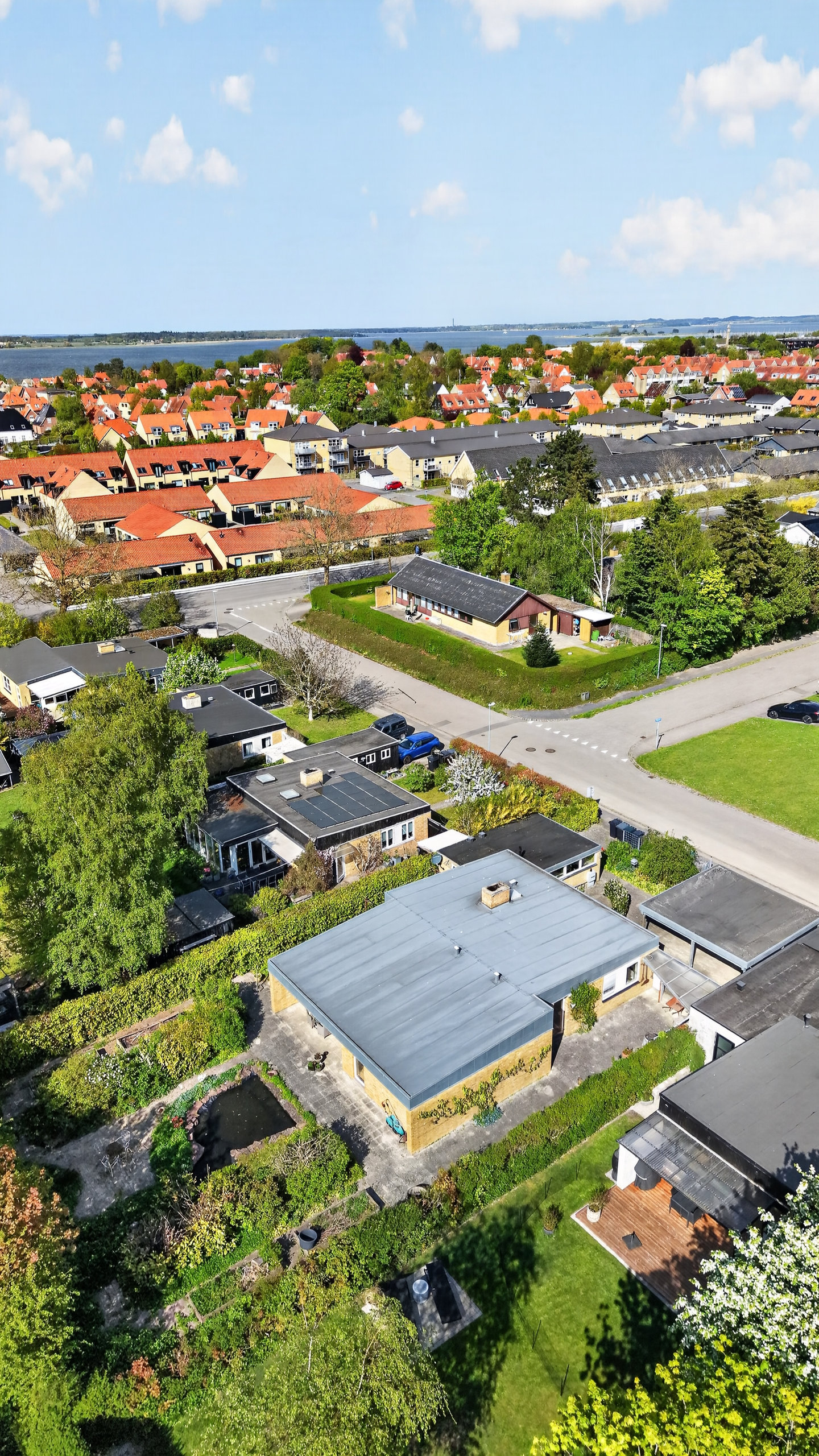 Fremhævet luftfoto billede i fuldskærmstilstand. Billede af Dalen 8, 4300 Holbæk